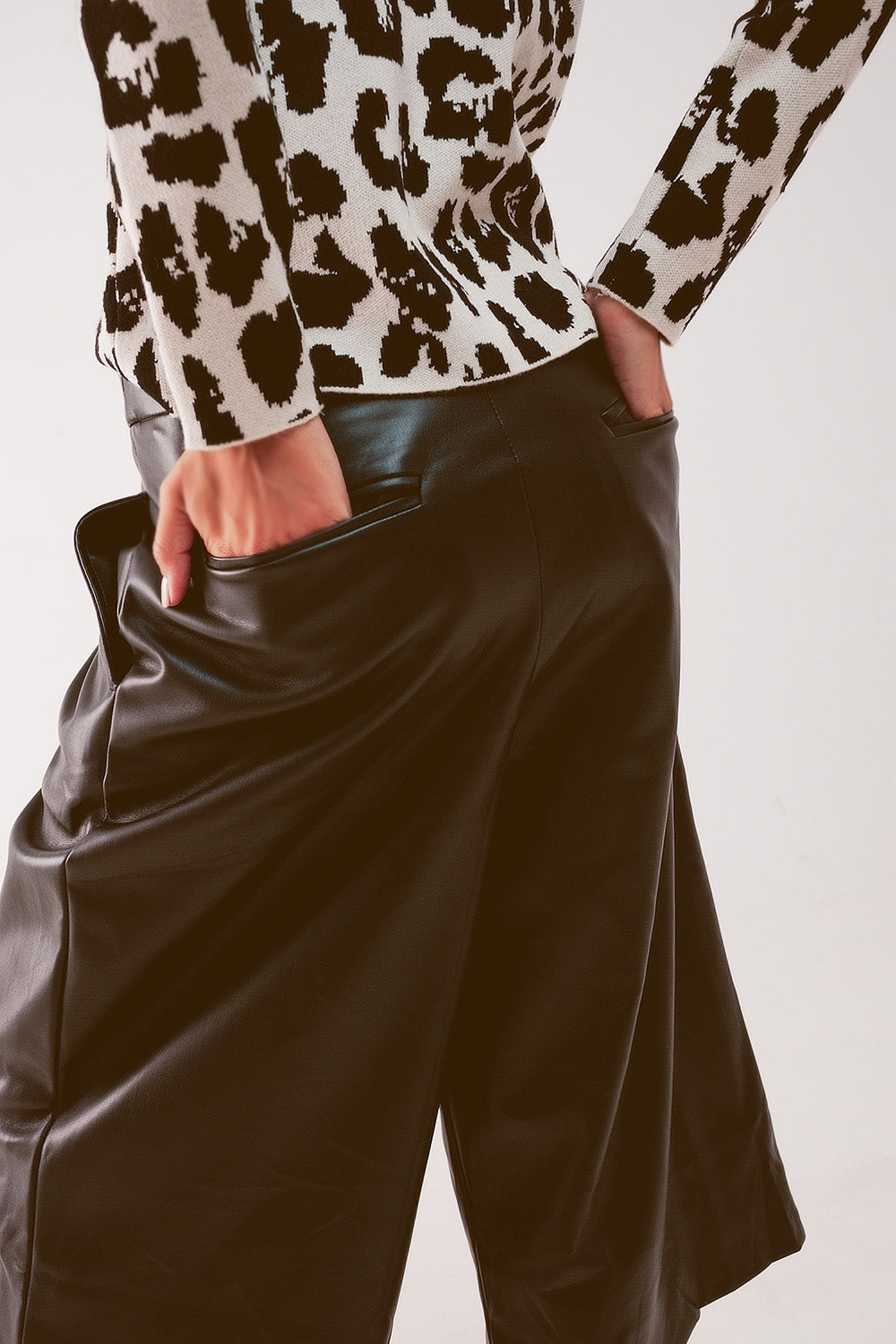 Black Faux Leather Wide Leg Pants for Women - Stylish & Comfortable High Waist Trousers for Casual Outings, Office Wear & Evening Events