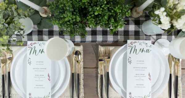 Premium White Round Plastic Plates - 10 Pack, Durable & Elegant Dinnerware for Parties, Weddings, and Everyday Use
