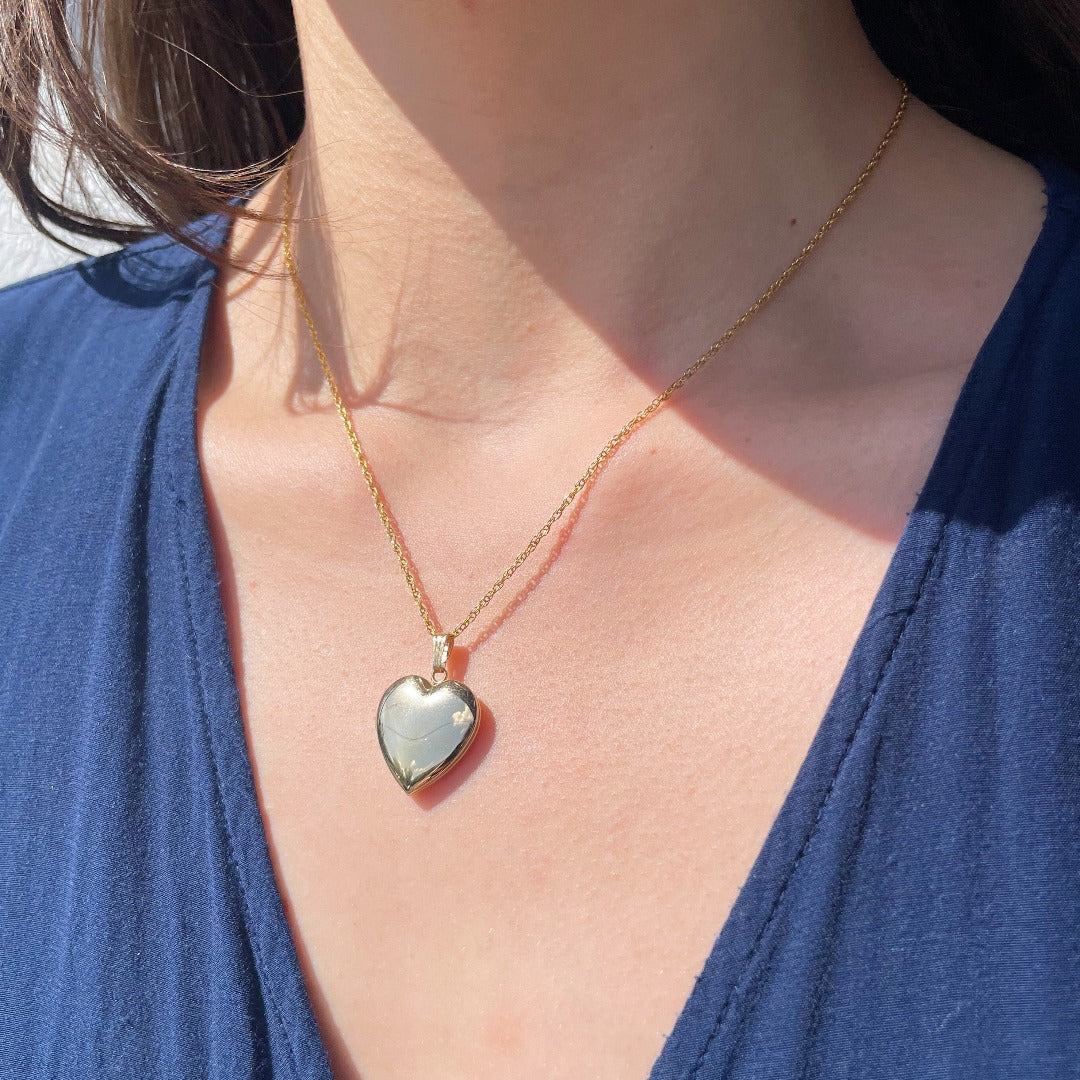 14K Gold Filled 19mm Heart Locket Necklace for Women - Elegant Photo Pendant Jewelry Gift for Mom, Wife, Girlfriend - Perfect for Valentine's Day, Anniversary & Special Occasions