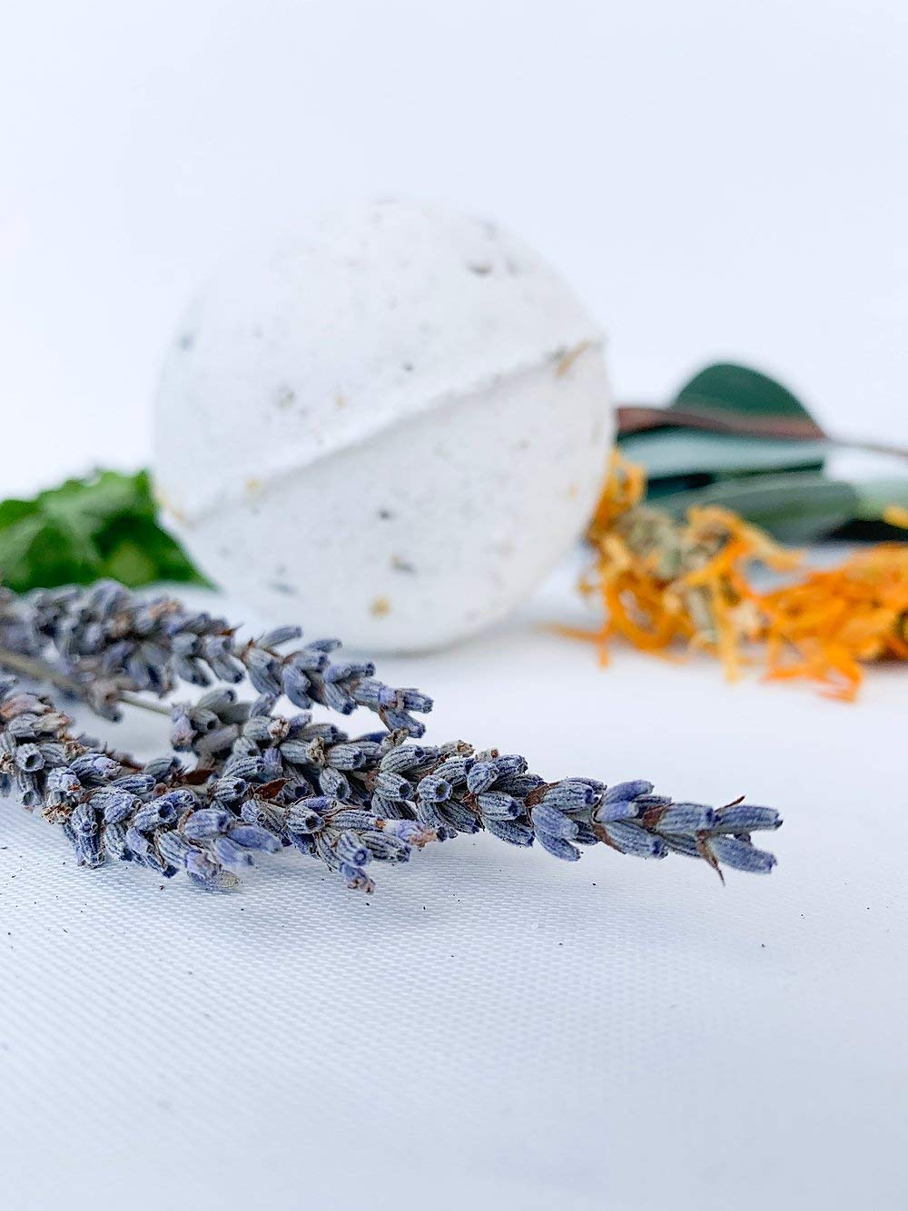 Natural Herbal Menthol Bath Bomb for Relaxation & Muscle Relief - Aromatherapy Stress Relief, Detox & Skin Care - Perfect for Spa, Self-Care & Gift Giving