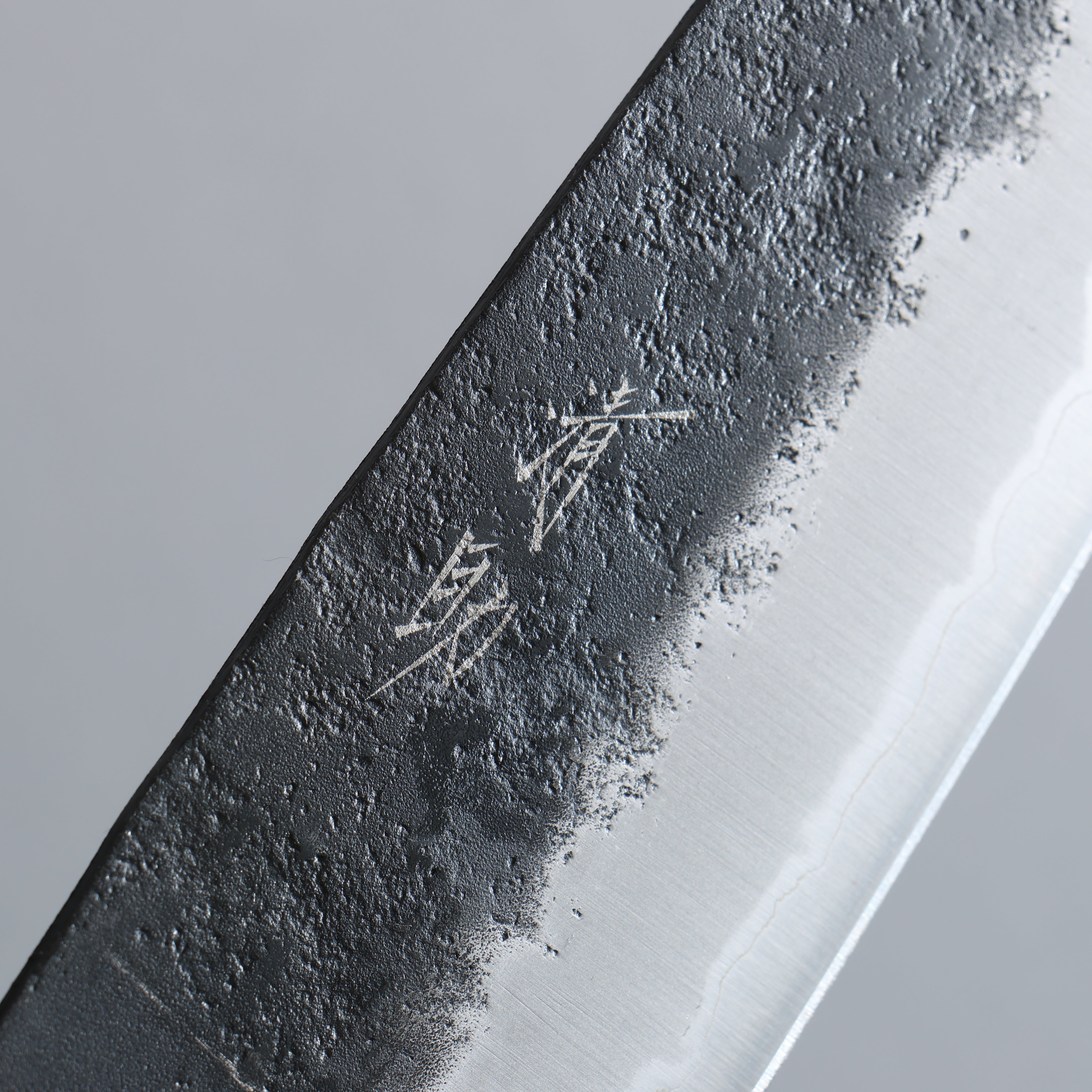 Premium Seisuke Blue Super Black Nashiji Santoku Knife 170mm - Japanese Chef Knife with Rosewood Handle & White Pakka Wood Ferrule - Perfect for Slicing, Dicing & Chopping Vegetables, Meat & Fish