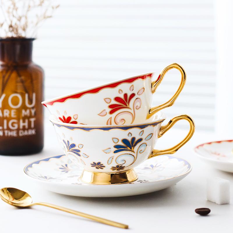 Elegant British Porcelain Tea & Coffee Cups Set with Gold Trim - Includes Saucers & Gift Box - Perfect for Afternoon Tea, Latte, and Gifting