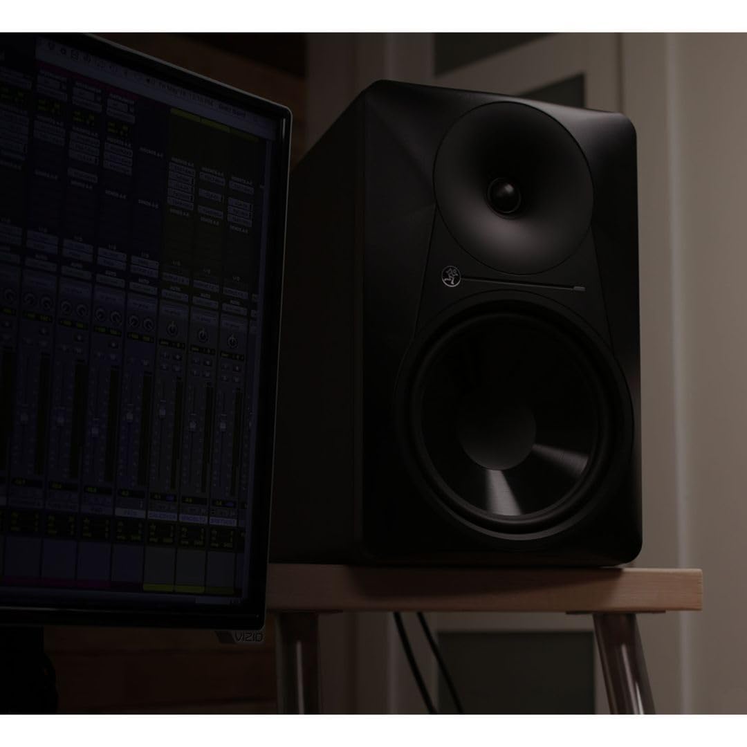 Mackie MR624 6.5 Inch Powered Studio Monitor Speaker - Professional Audio for Music Production, Home Recording & DJ Setup