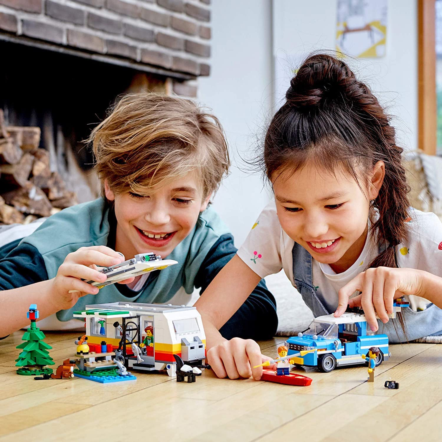 LEGO Creator 3in1 Caravan Family Holiday Building Kit 31108 - 766 Pieces Creative Toy for Kids, Camping Adventure Playset with Cute Animal Figures | Perfect for Birthday Gifts, Creative Play & Indoor Camping Fun