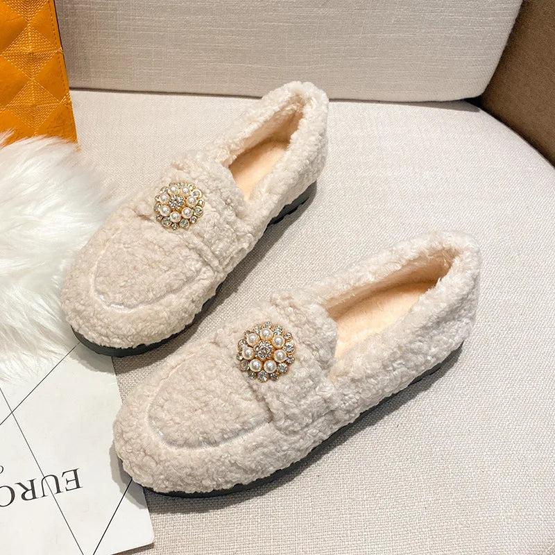 2023 New Women's Plush Flat Shoes - Fashion Brand Pearl Design Winter Warm Snow Boots for Outdoor & Office Wear - Large Sizes 41-43 - Perfect for Snowy Days & Casual Workwear