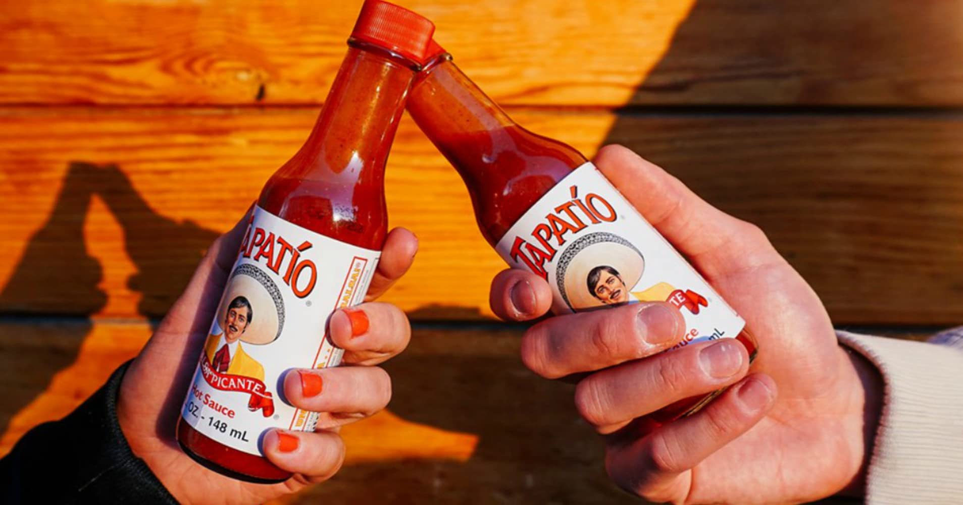 Tapatio Hot Sauce - 5oz Bottle (Pack of 2) | Authentic Mexican Salsa Picante | Perfect for Tacos, Burritos & Nachos | Includes Free Measuring Spoons