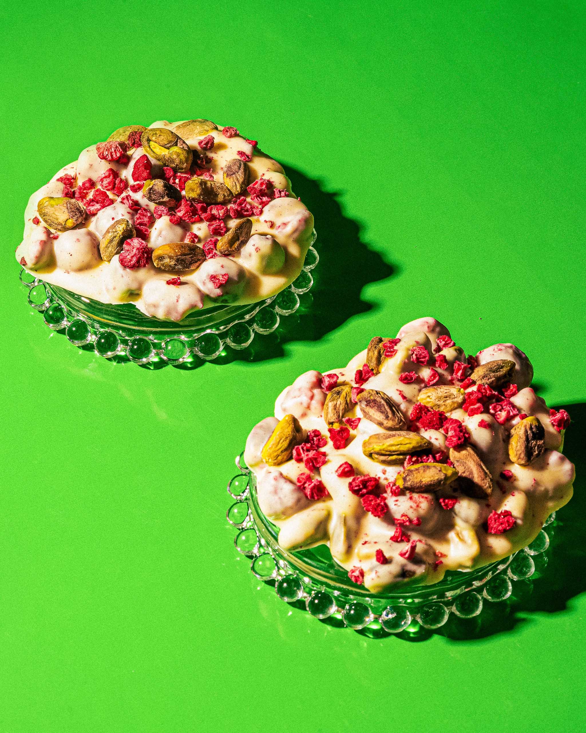 Delicious Raspberry Pistachio White Chocolate Bark - Gourmet Dessert for Holidays, Gifts & Parties | Perfect for Christmas, Valentine's Day & Birthday Celebrations