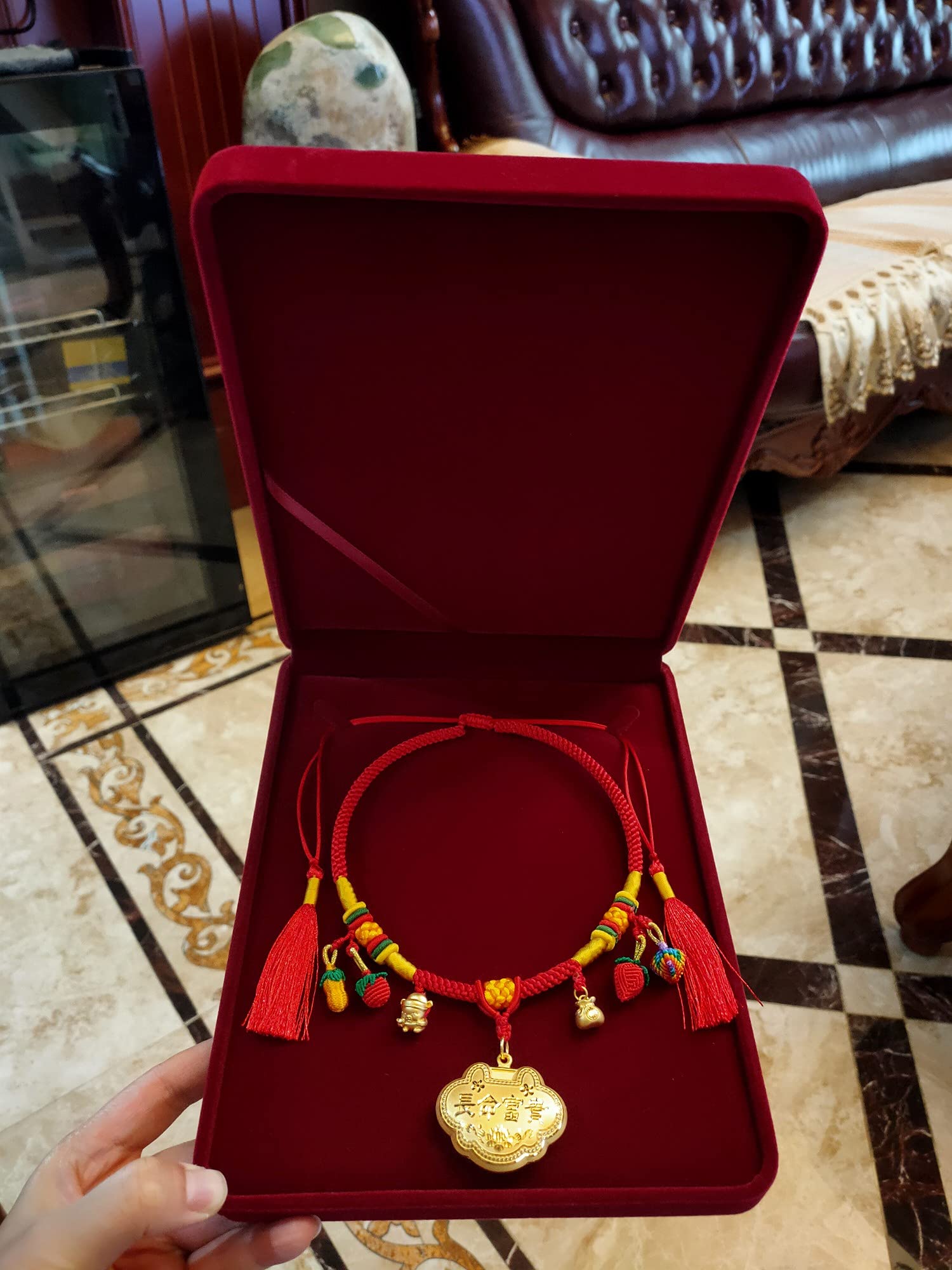 Luxury Jewelry Set with Velvet Gift Box - Necklace, Earrings, Ring & Bracelet Set for Women | Wedding, Anniversary, Birthday Gift | Elegant Jewelry Storage Display Case (Wine Red, Perfect for Chunky Collar Necklaces) | Great for Gifting, Special Occasions & Jewelry Organization
