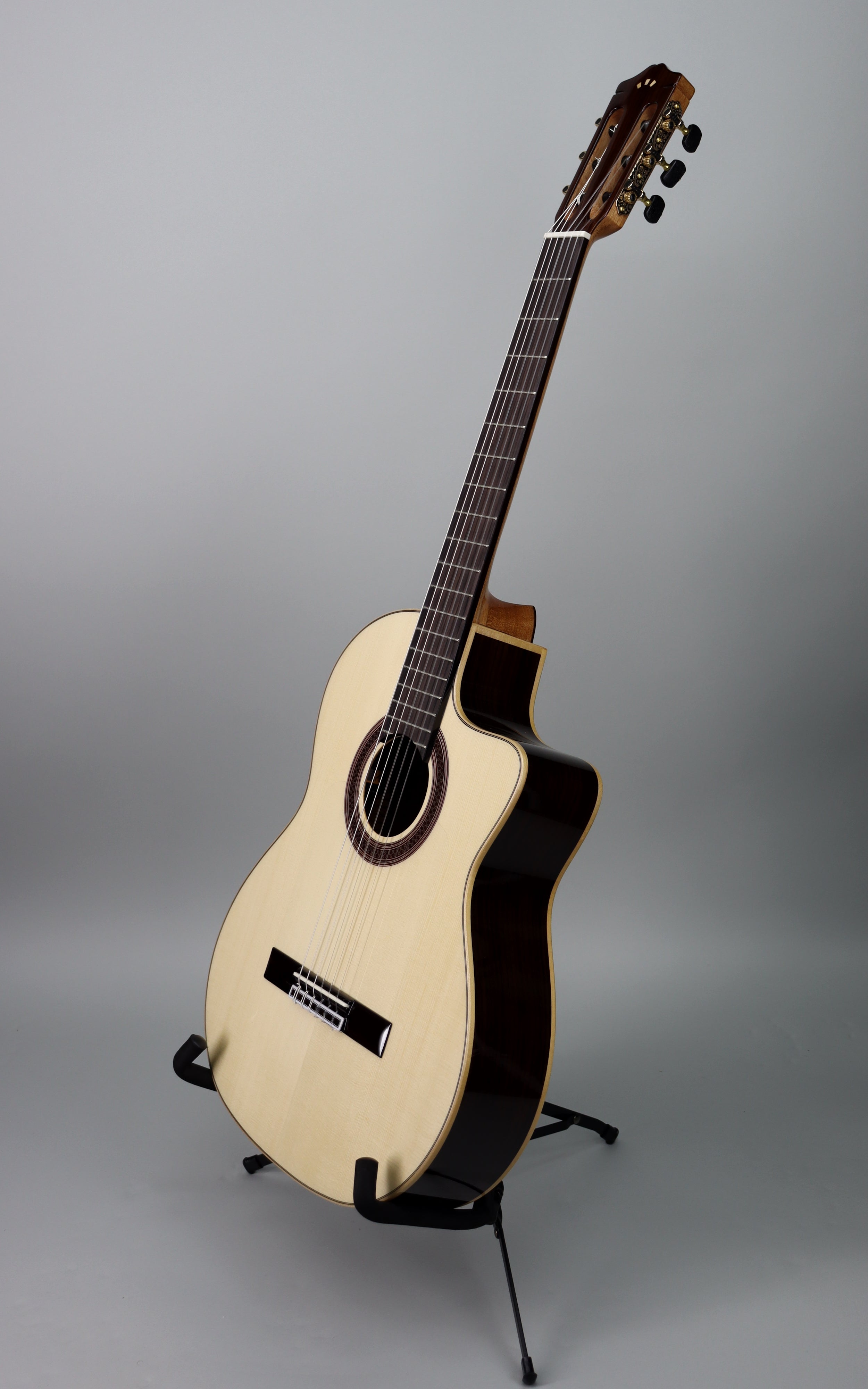 Cordoba GK Studio Negra Classical Guitar - Professional Spanish Flamenco Guitar for Beginners & Advanced Players | Perfect for Home Practice, Live Performances & Music Lessons