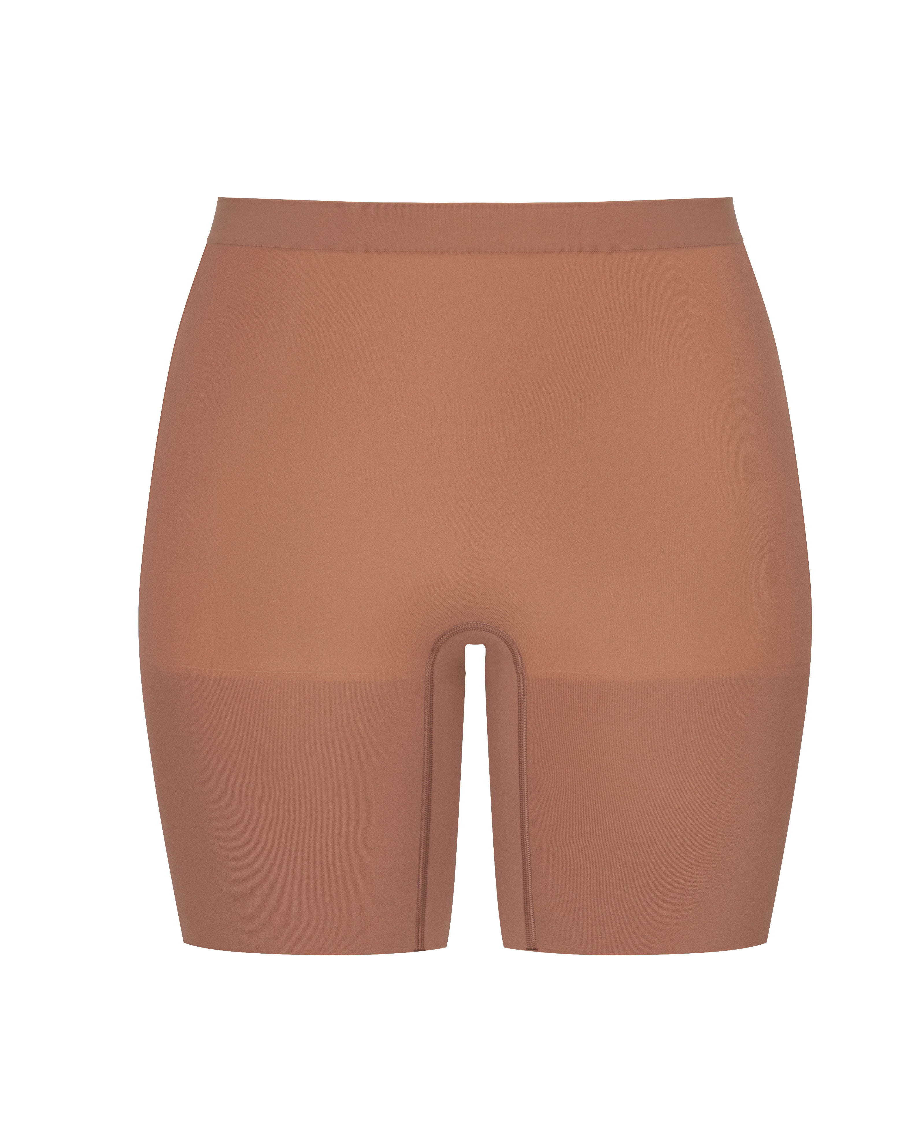 SPANX Sculpt™ Seamless Power Mid Thigh Shorts - High Waist Shaping Shorts for Women - Slimming & Comfortable Shapewear - Perfect for Workout, Yoga, and Everyday Wear