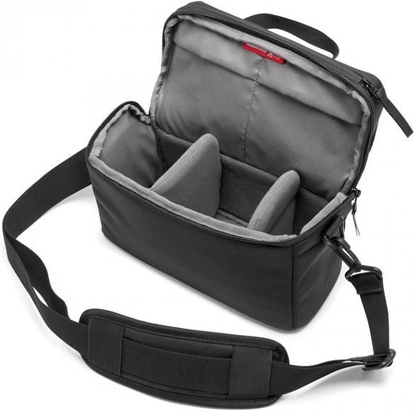 Manfrotto Advanced Shoulder Bag M III - Professional DSLR Camera Bag for Photographers | Perfect for Travel, Wedding & Outdoor Photography