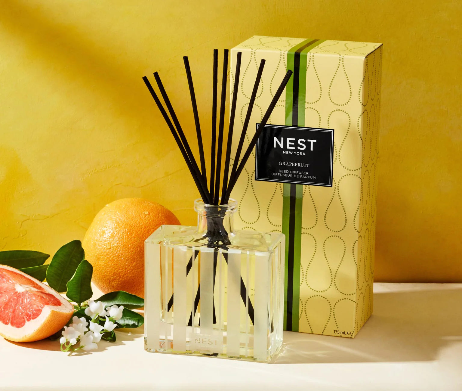 Nest Grapefruit Reed Diffuser - Natural Home Fragrance Oil Diffuser for Living Room, Bedroom & Bathroom | Long-Lasting Aromatherapy for Relaxation & Stress Relief