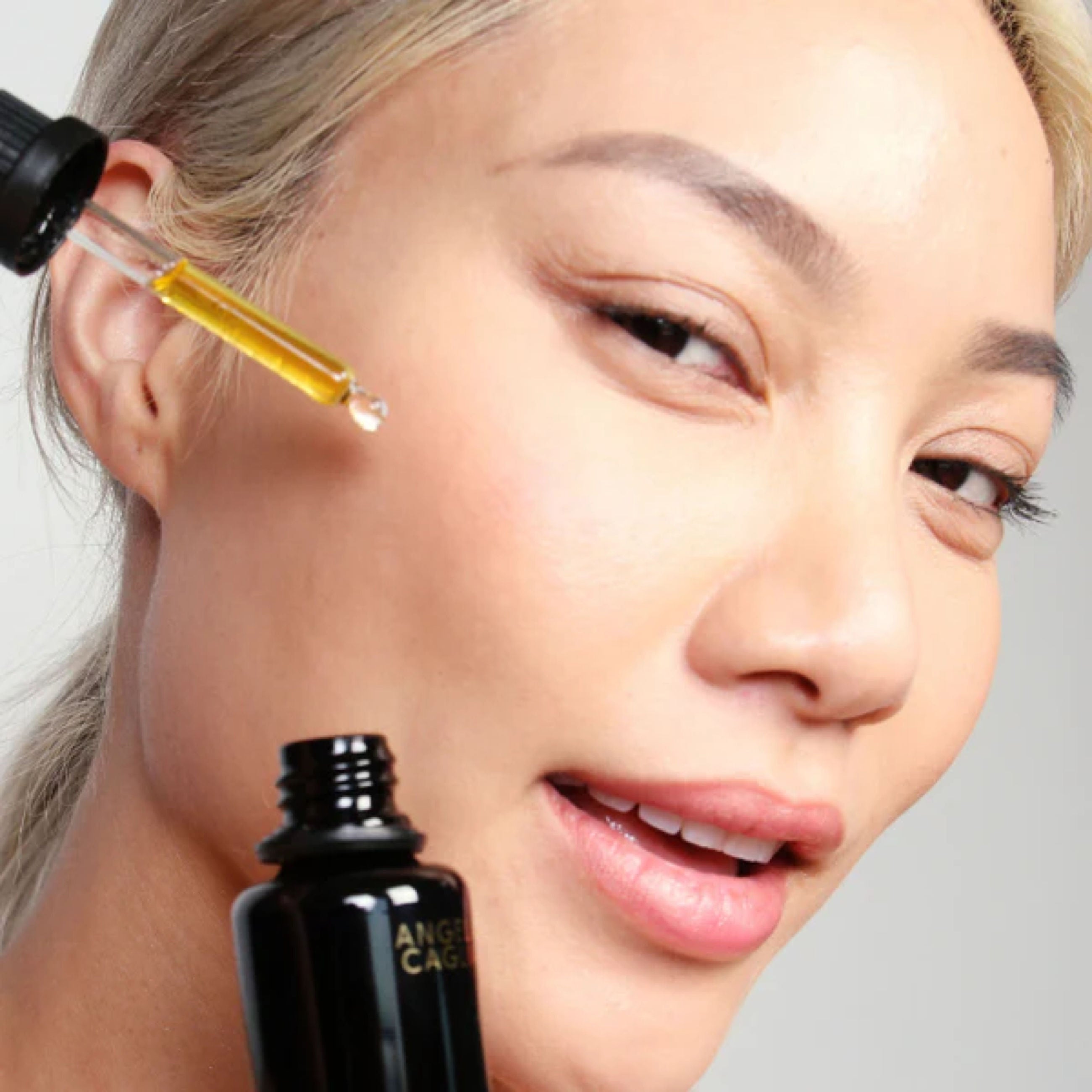Pure Botanical Oil for Skin & Hair Care - Daily Moisturizing & Nourishing Treatment - Perfect for Massage, Aromatherapy & DIY Beauty Recipes
