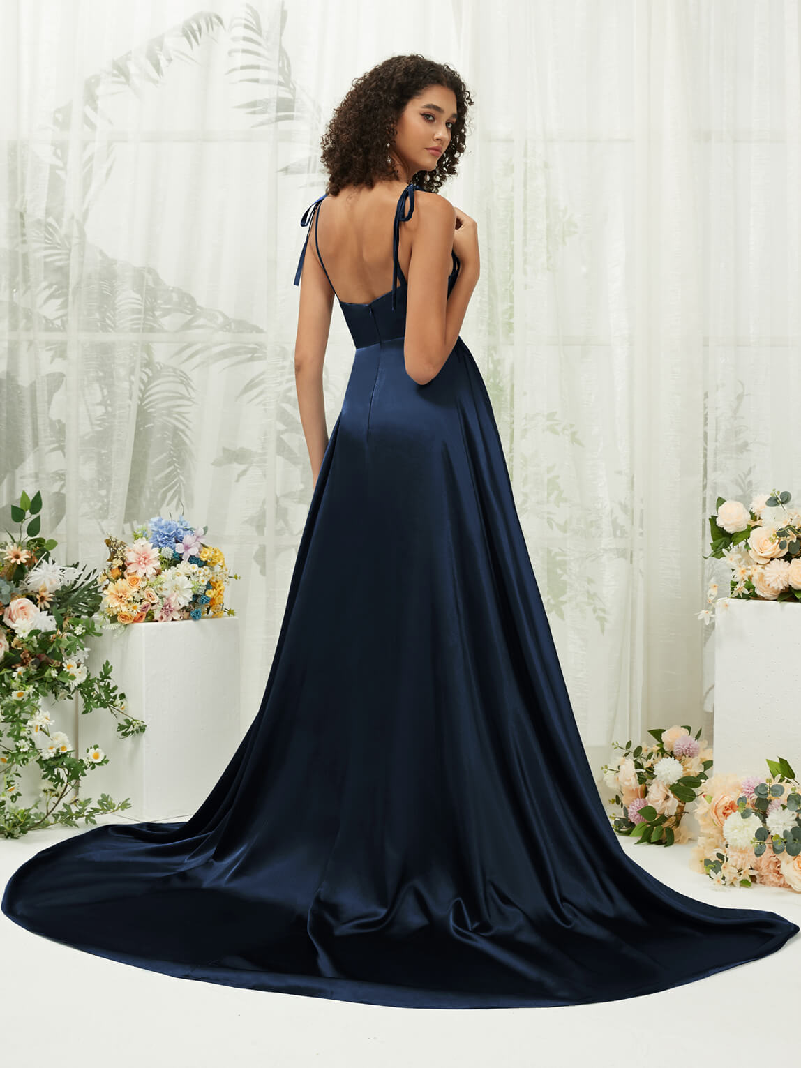 Elegant Dark Navy Satin Sweetheart Neckline Formal Gown with Adjustable Straps & Hidden Pocket - Perfect for Prom, Evening Gala, Wedding Guest & Special Occasions