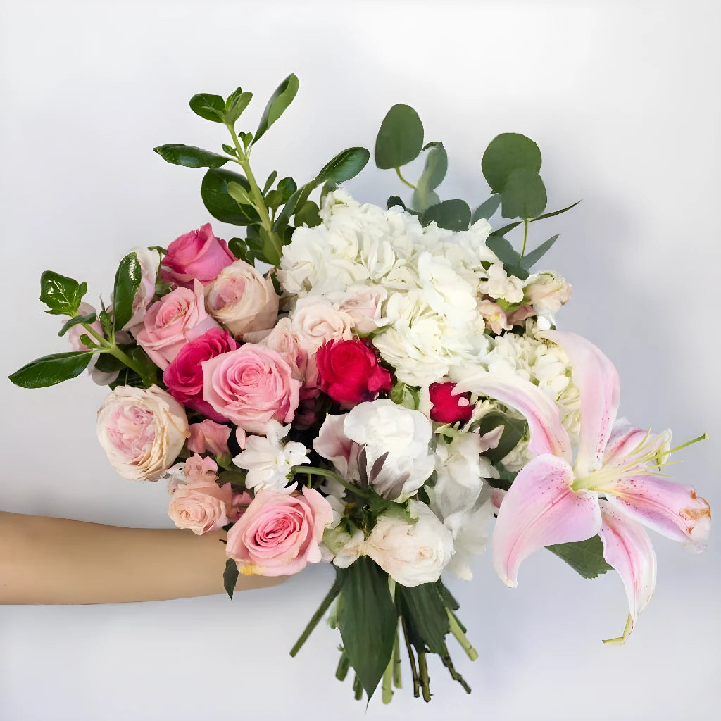Wholesale Bulk Blush Pink Flower Bouquets for Weddings, Events & Home Decor | Fresh & Affordable Floral Arrangements