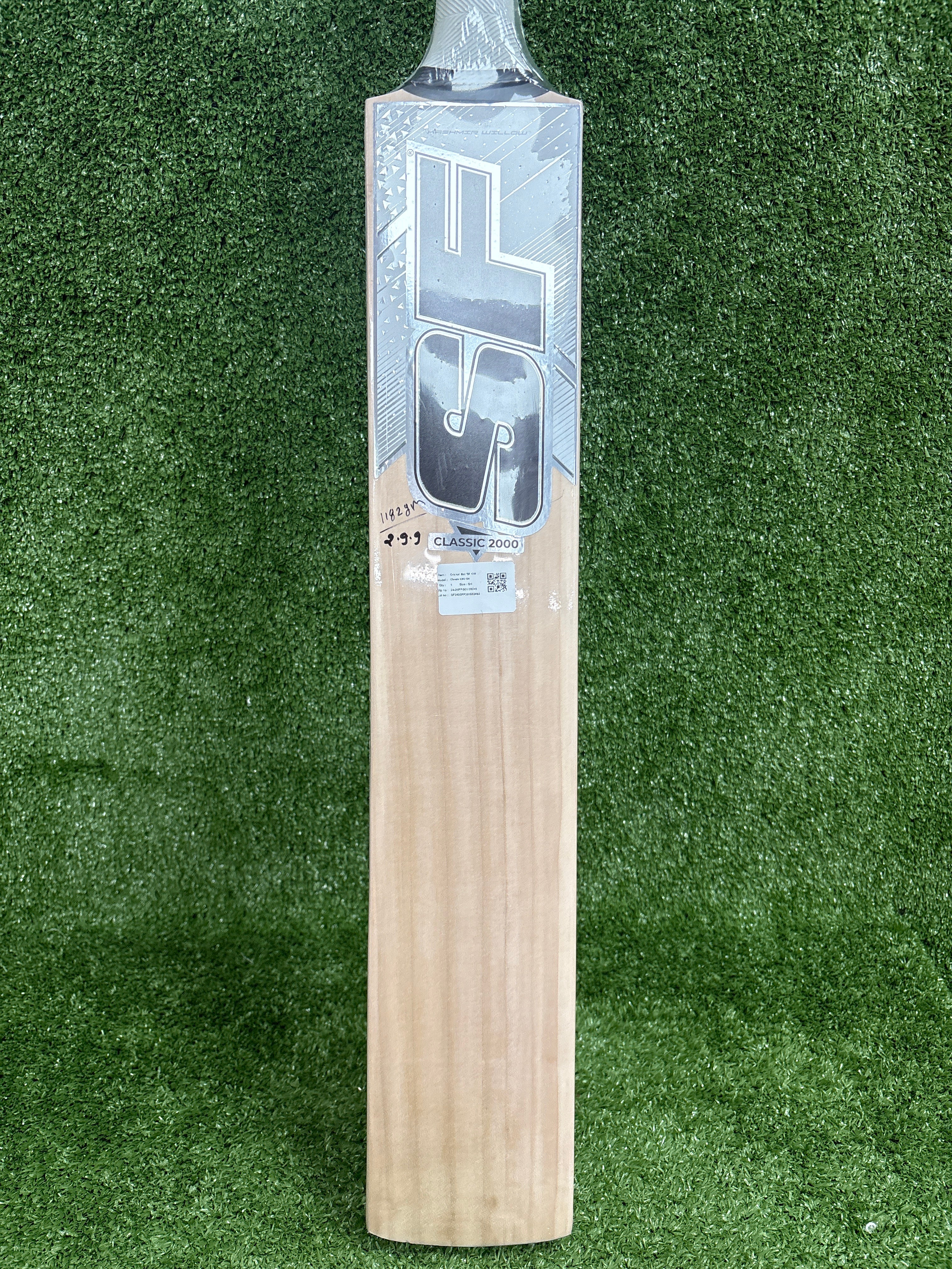 SF Classic 2000 Kashmir Willow Cricket Bat - Professional Grade for Practice & Matches - Perfect for Cricket Training, Backyard Games & League Play