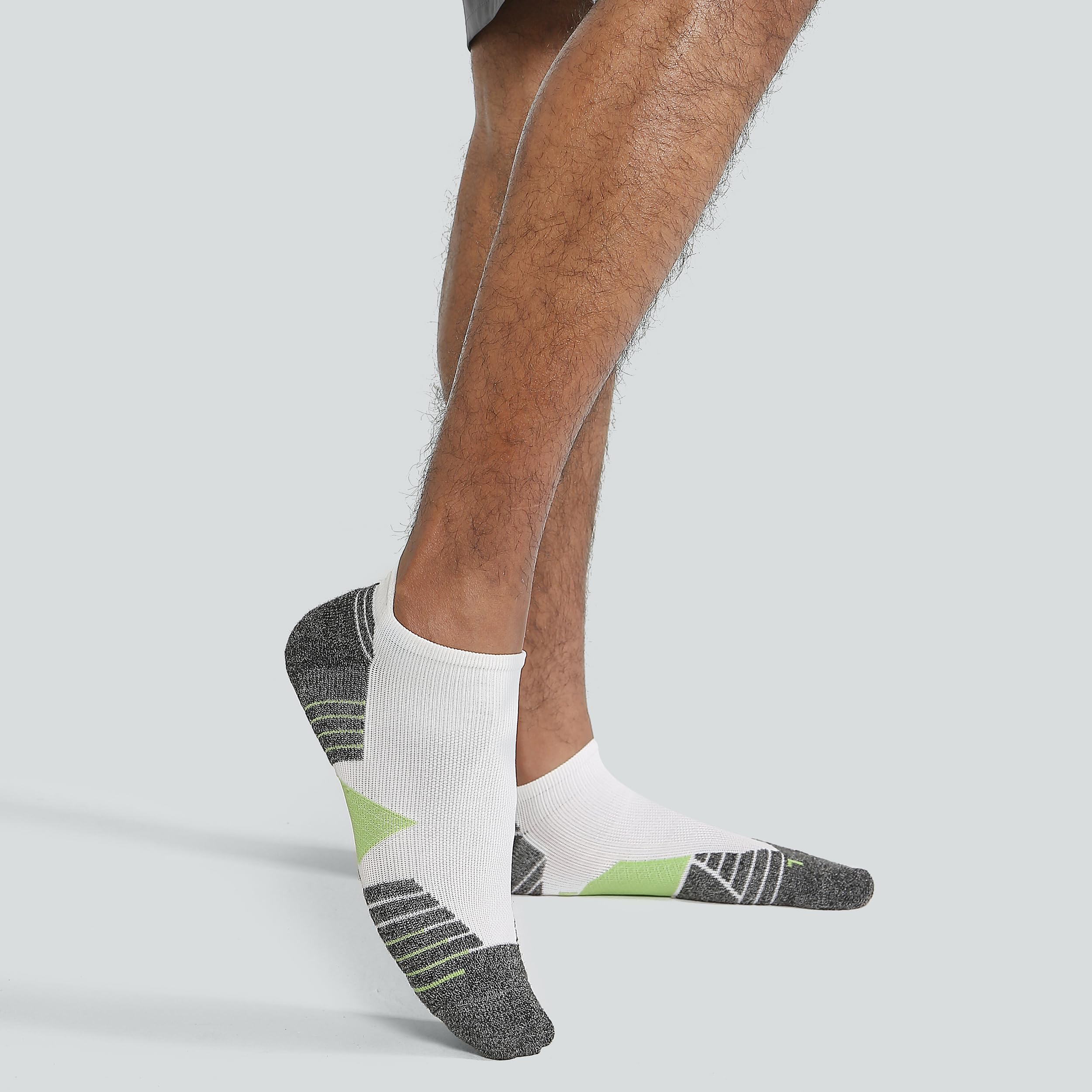WANDER Men's Athletic Running Socks - 7 Pairs Thick Cushioned Ankle Socks for Sports & Workouts - Low Cut Breathable Socks (Sizes 6-9/10-12/12-14) - Perfect for Jogging, Gym Training & Daily Wear