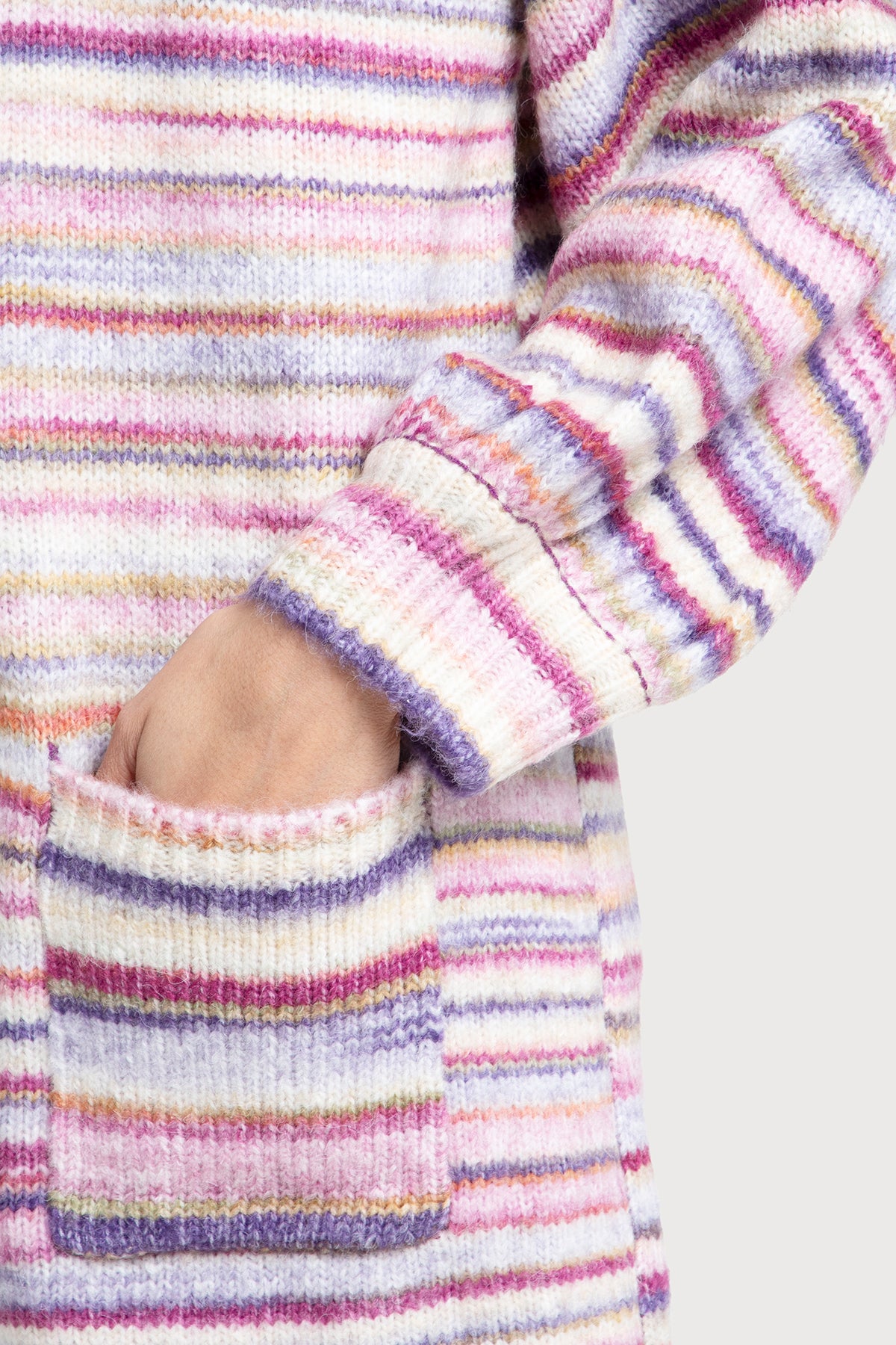 Stylish Horizontal Striped Long Cardigan Sweater for Women - Perfect for Fall Layering & Casual Outfits