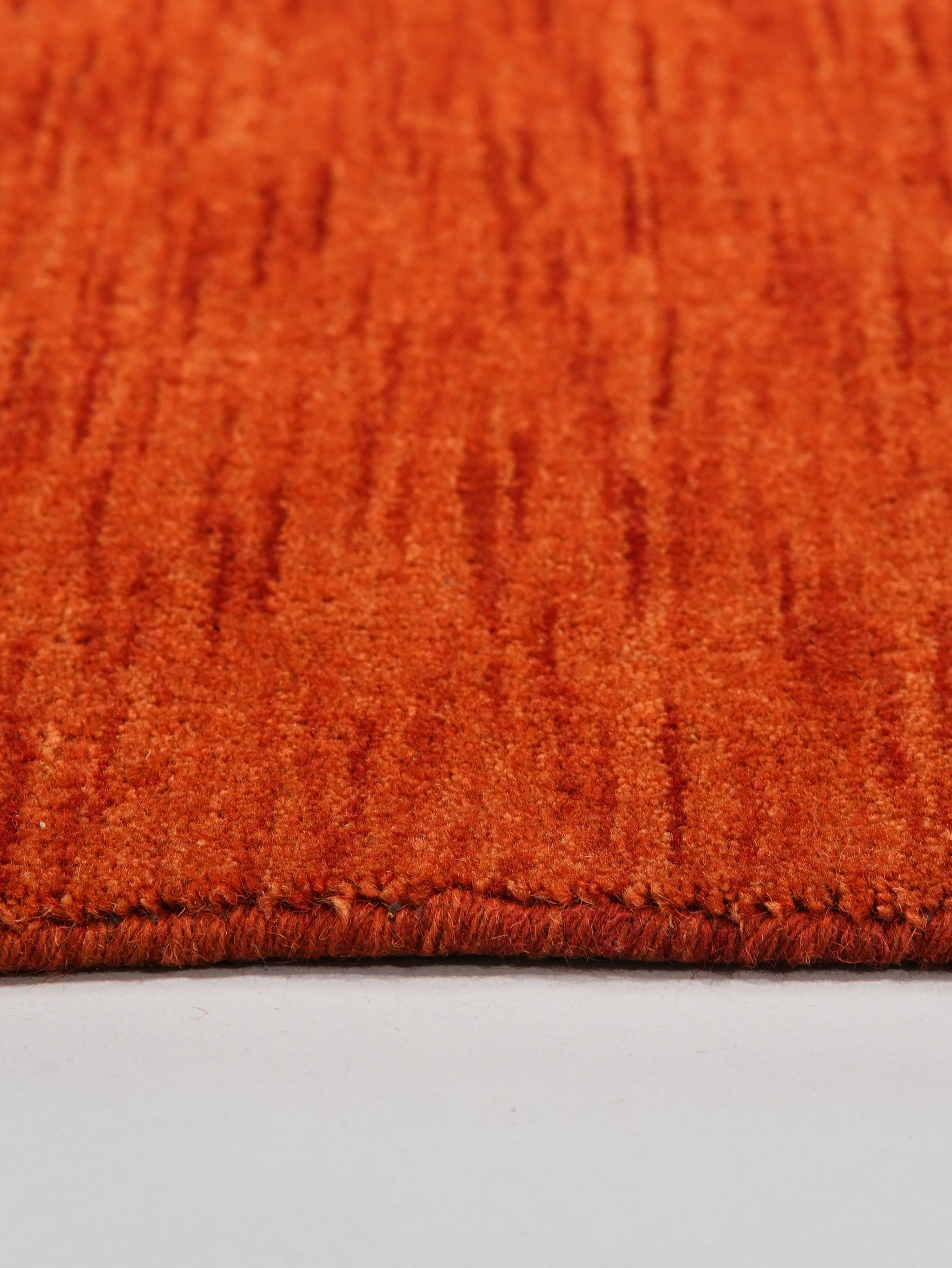Premium Hand-Knotted Wool Rug - Soft & Luxurious for Living Room, Bedroom - Eco-Friendly & Durable Home Decor