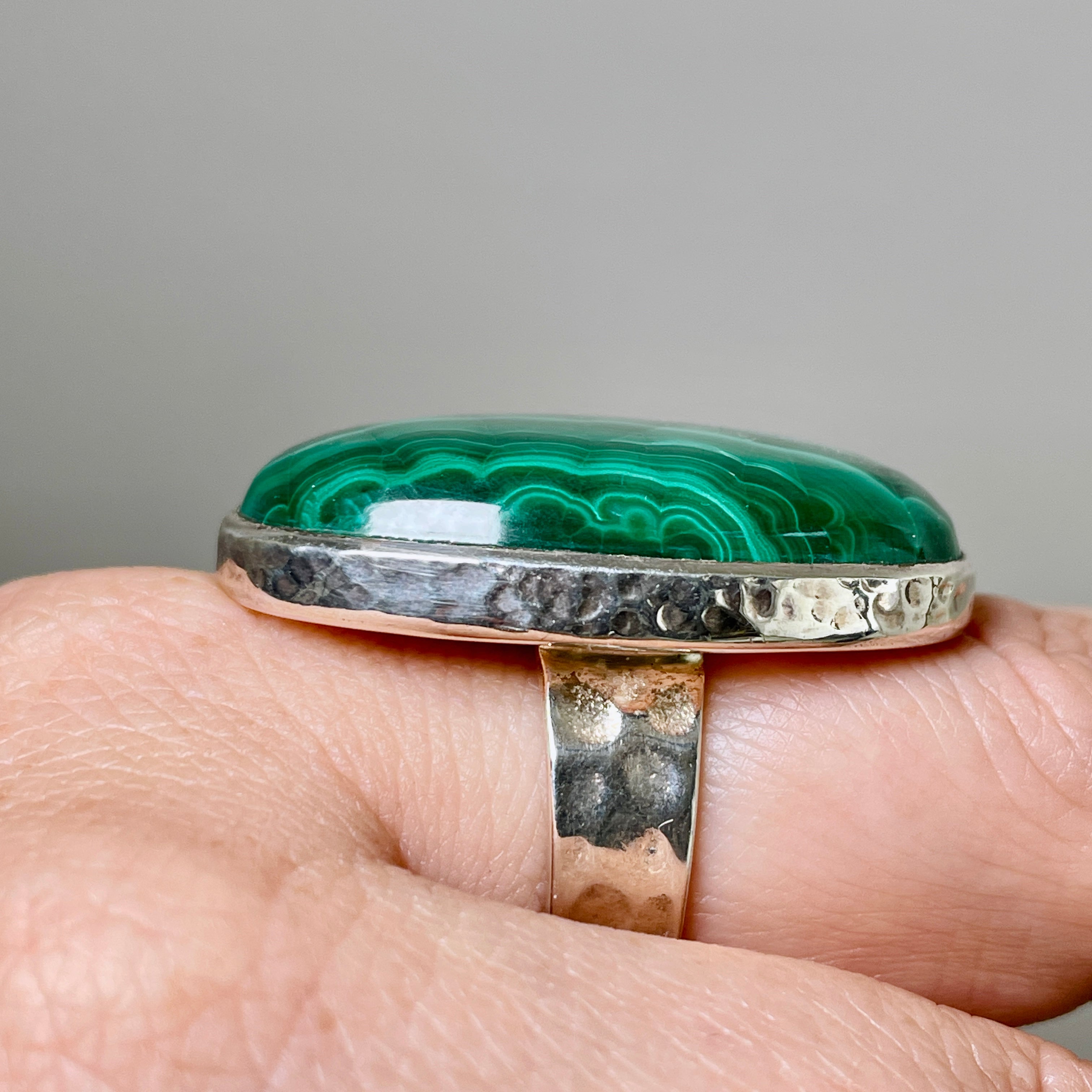 Malachite Oval Beaten Band Ring Size 8 - KRGJ2066 | Handmade Gemstone Jewelry for Women, Boho Chic Accessories, Gift for Her, Perfect for Weddings & Special Occasions