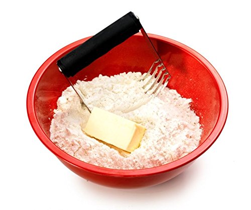 Norpro Grip-Ez Pastry Blender - 4 Stainless Steel Blades - Comfortable Non-Slip Handle - Perfect for Baking Pies, Cookies & Pastry Dough - Essential Kitchen Tool for Home Bakers