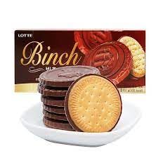 LOTTE Binch Korean Chocolate Sandwich Biscuits 102g - Delicious Snack for Office, School & Travel | Authentic Korean Treat