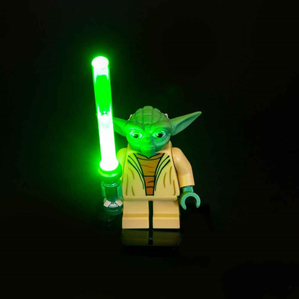 LEGO Star Wars LED Lightsaber - 5cm Green Light Up Toy for Kids & Collectors - Perfect for Role Play, Cosplay & Display
