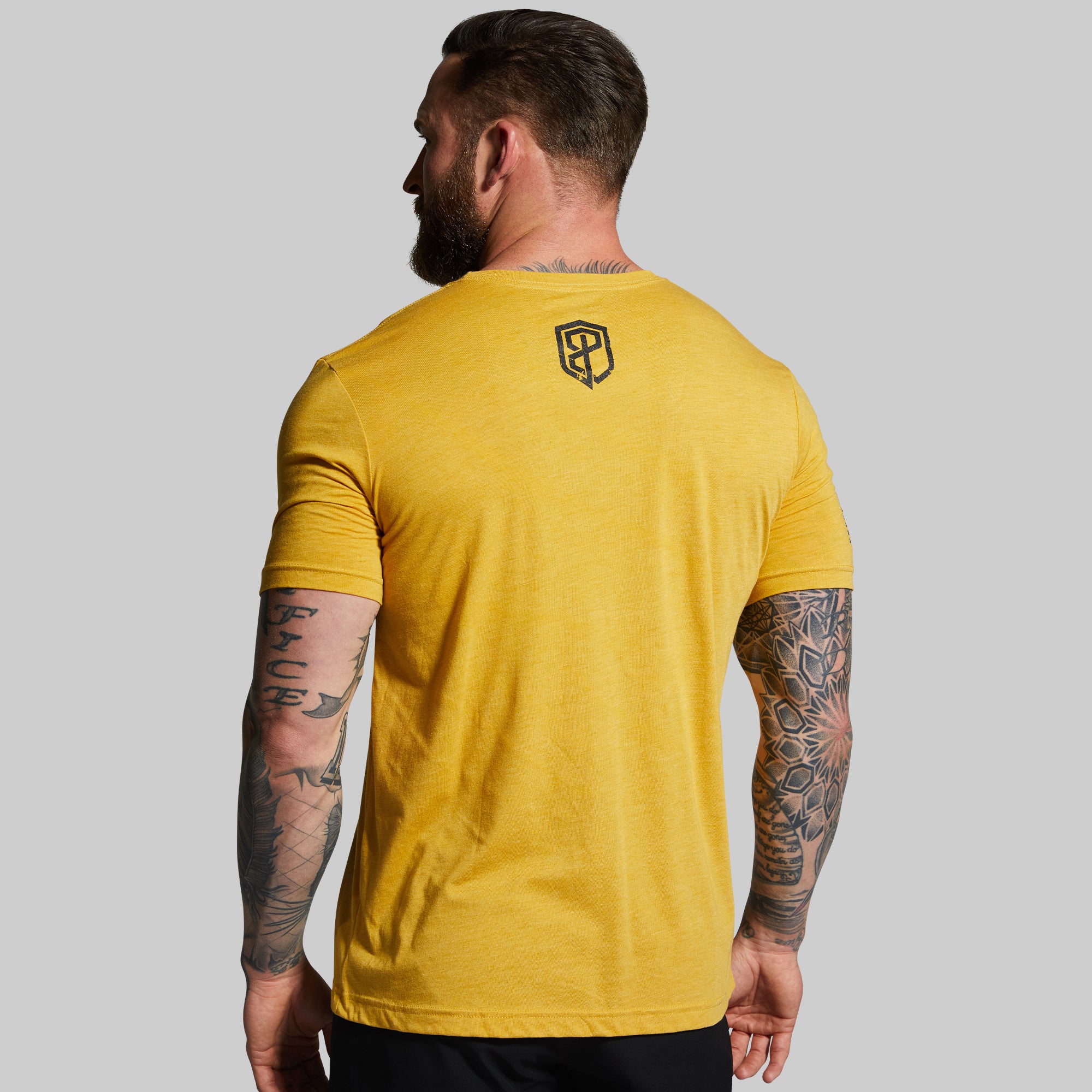 Gadsden Flag T-Shirt in Mustard Yellow - Patriotic American Revolution Style Cotton Tee for Men & Women - Perfect for 4th of July, Political Rallies & Historical Reenactments