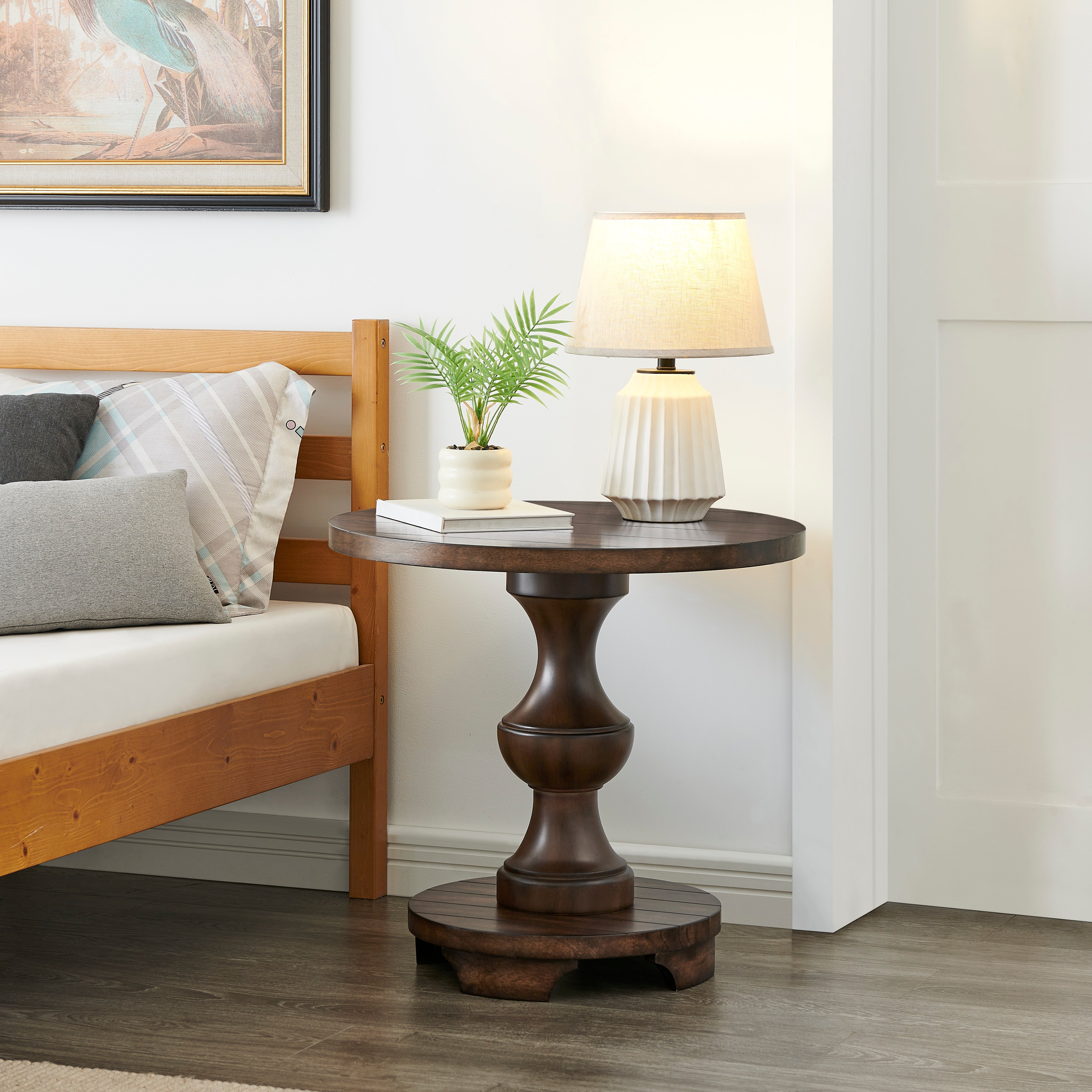 Roundhill Furniture Caesar Traditional Round Pedestal End Table - Classic Wood Side Table for Living Room, Bedroom & Office - Perfect for Coffee, Lamps & Decor