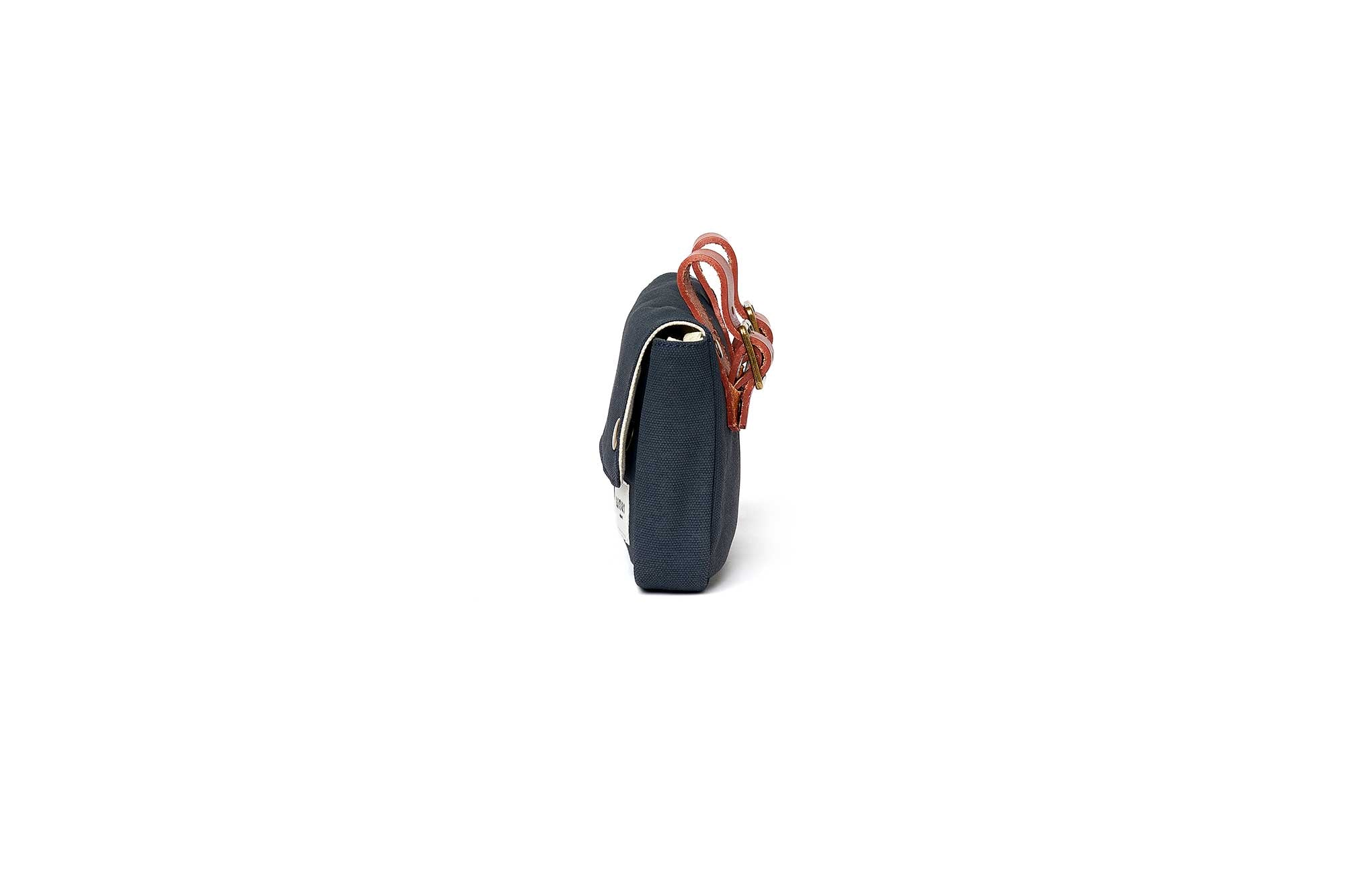 Linus The Pouch Handlebar Bag - Waterproof Bike Handlebar Bag for Cycling, Commuting & Outdoor Adventures - Perfect for Road Bikes, Mountain Bikes & Urban Cycling Accessories