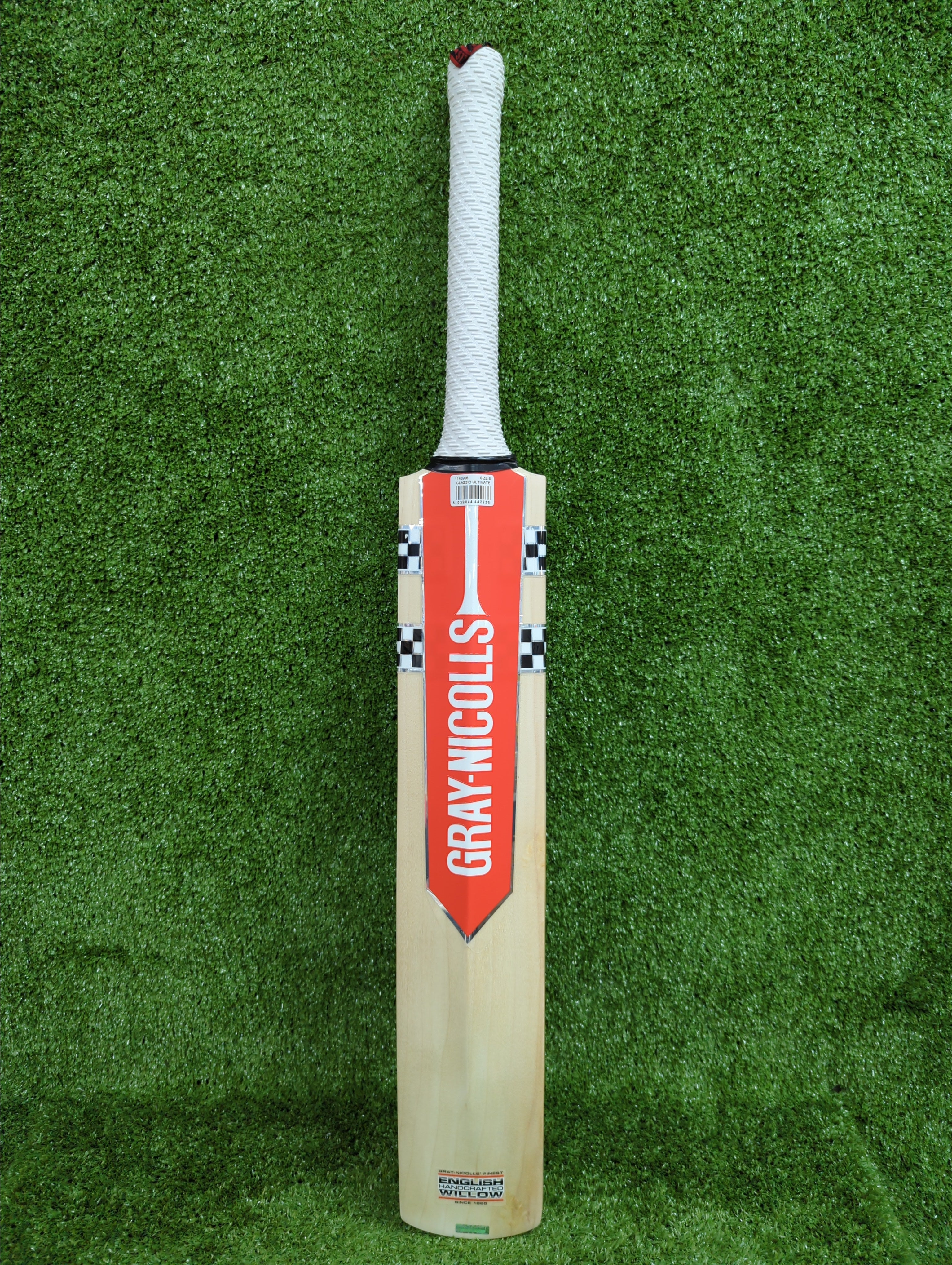Gray Nicolls Classic Ultimate Junior/Youth English Willow Cricket Bat - Lightweight & Durable for Training & Matches