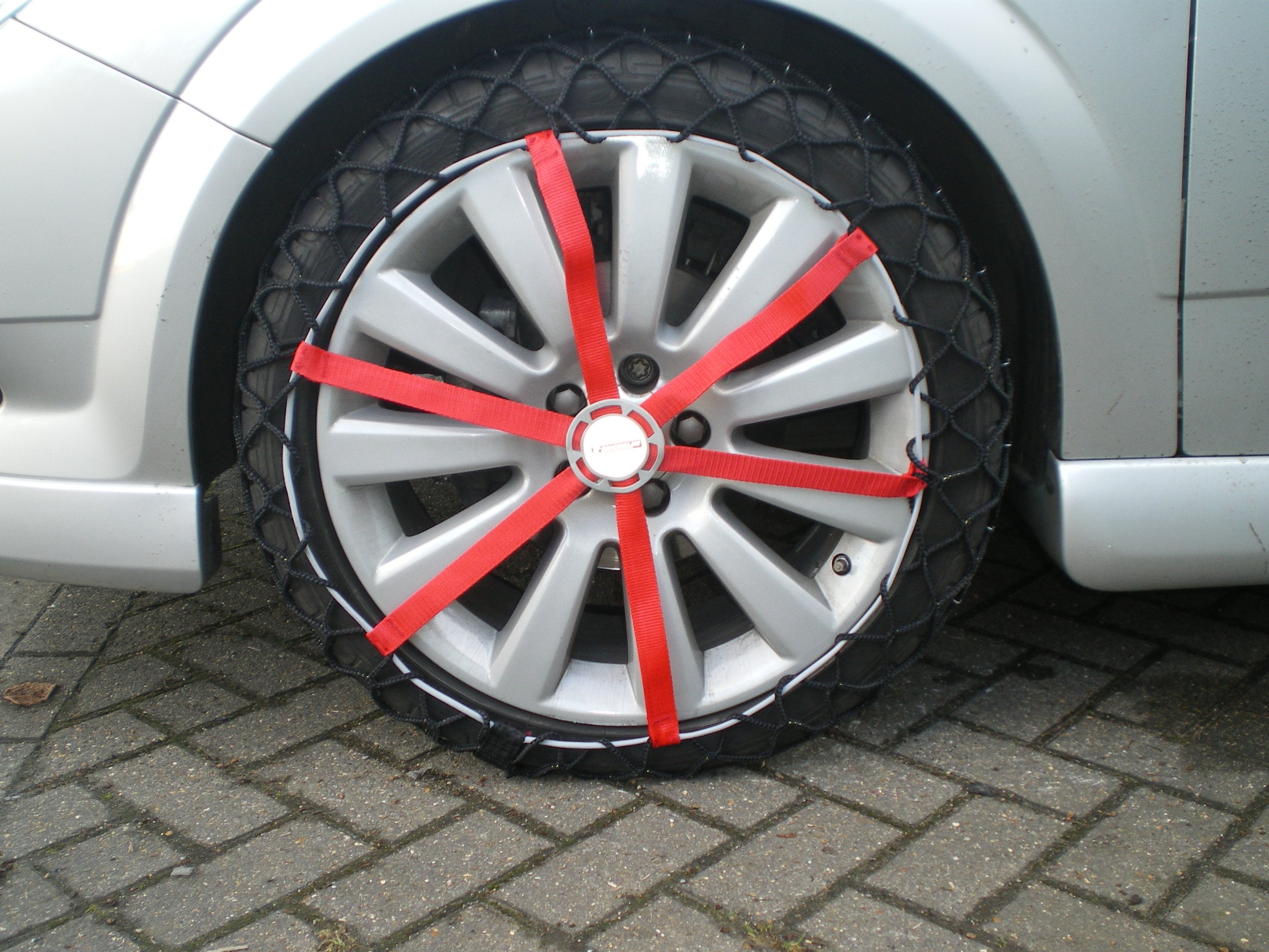 Michelin CUS7906 Easy Grip Snow Chains - Size G12 for Cars & SUVs | Winter Tire Traction for Snow & Ice | Safe Driving in Mountain & Icy Road Conditions