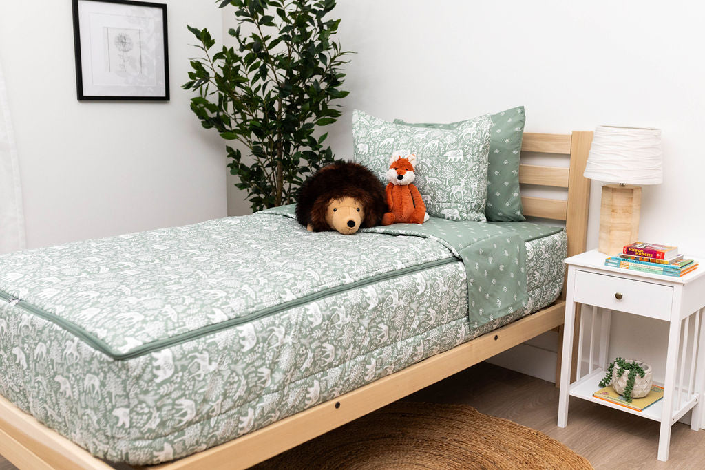Into The Woods Zipper Bedding Set - Soft & Breathable Bed Sheets with Zipper Closure - Perfect for Kids, Teens & Adults - Ideal for Bedrooms, Dorms & Guest Rooms