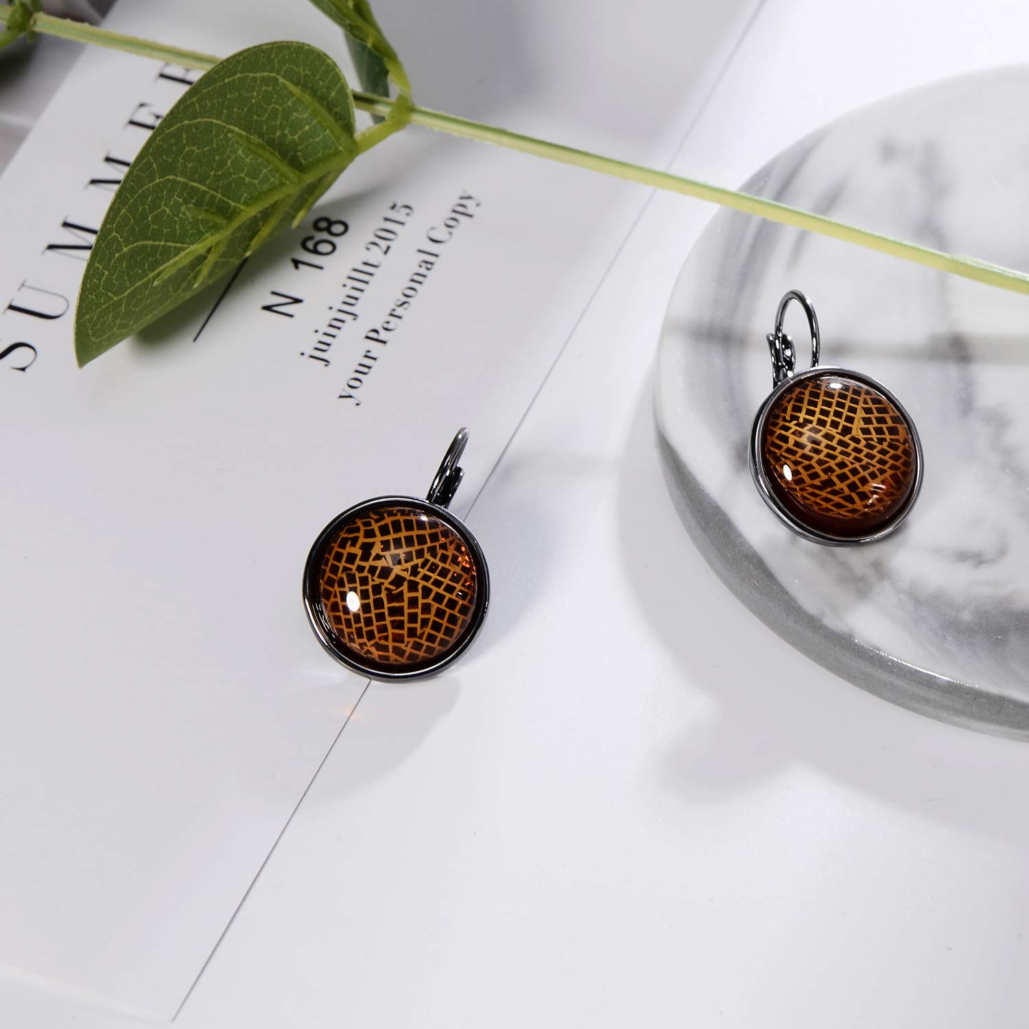 AMYJANE Retro Boho Hoop Earrings for Women - Large Round Geometric Statement Earrings with Crackle Acrylic & Silver Leverback Closure - Perfect for Parties, Weddings & Everyday Boho Fashion Jewelry Gift