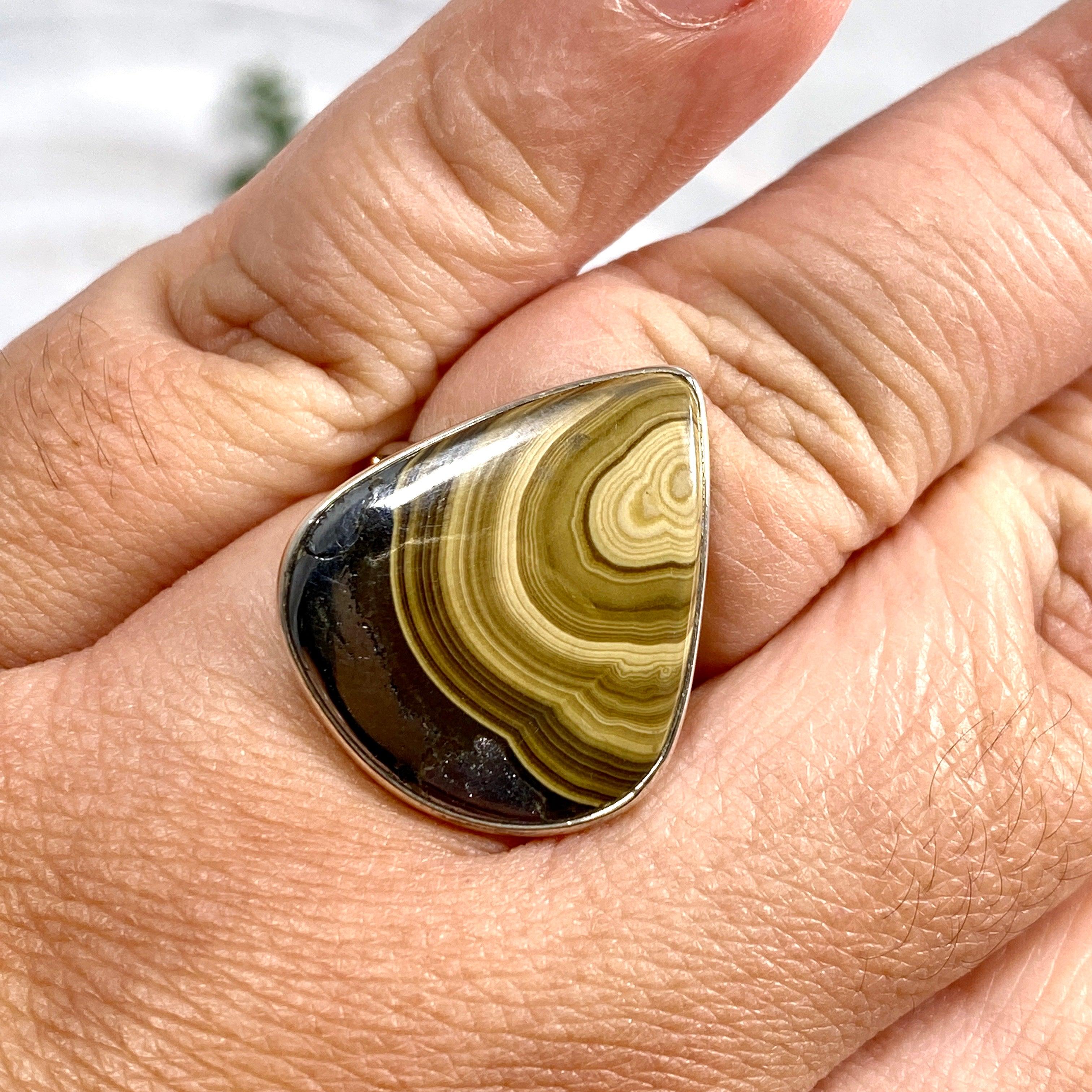 10K Gold Teardrop Ring with Schalenblende Gemstone - KRGJ1645 | Elegant Jewelry for Women, Perfect for Weddings, Parties & Special Occasions