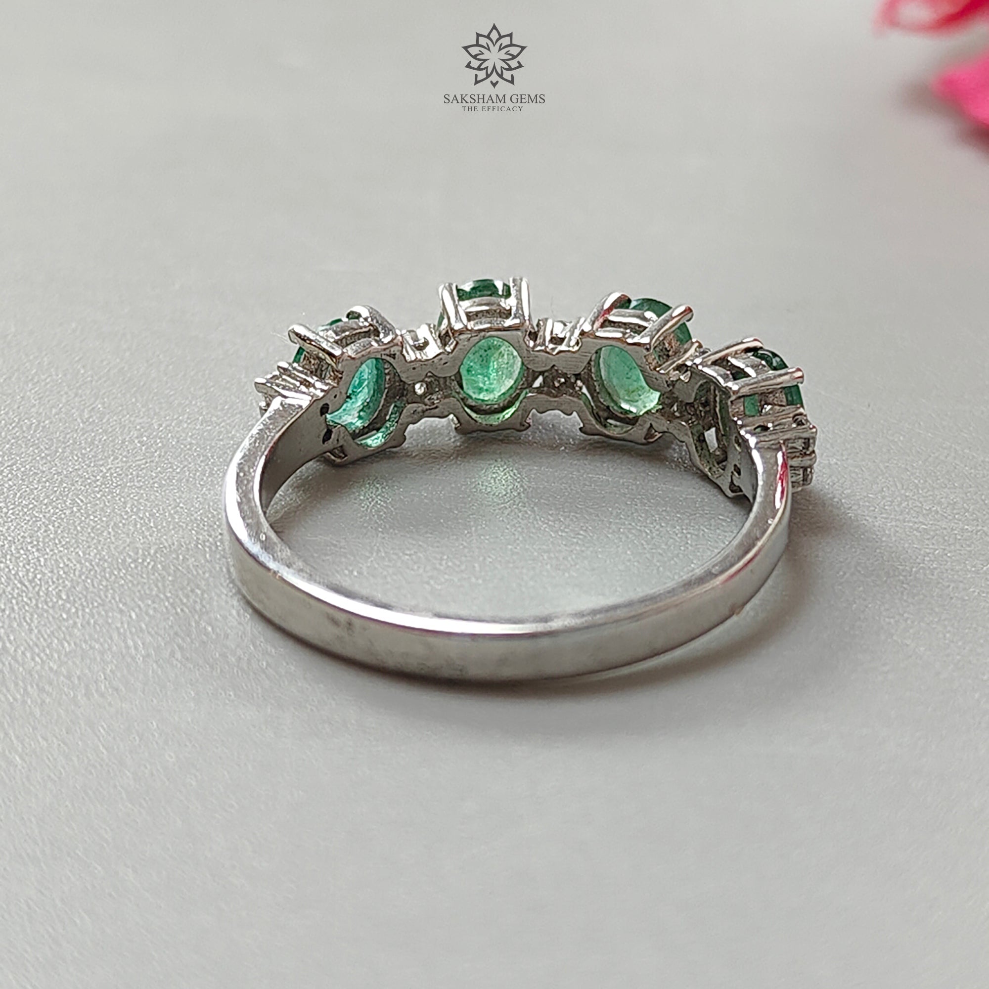Natural Untreated Emerald Oval Faceted Cut 925 Sterling Silver Ring with CZ Prongs - Size 7.5 US (2.59g) | Elegant Jewelry for Women, Perfect Gift for Anniversary, Birthday & Special Occasions