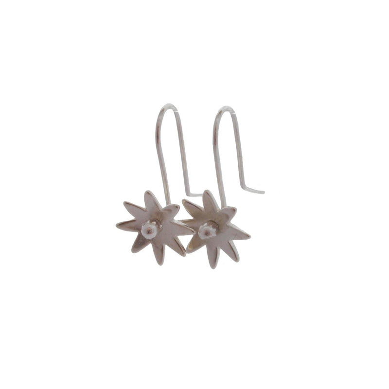 Nick Feint Daisy Stud Earrings for Women - Elegant Floral Jewelry Gift for Birthday, Anniversary & Everyday Wear
