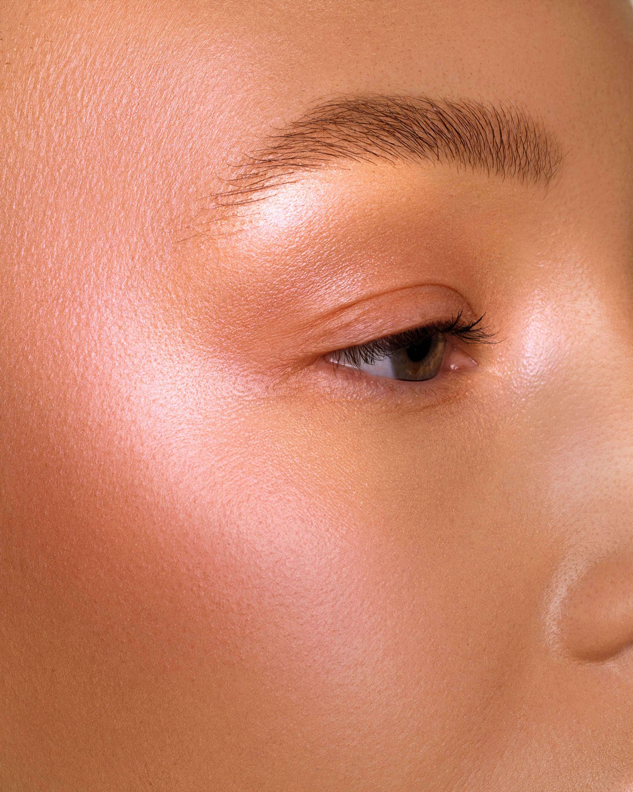 Rare Light Luminizers - Highlighter Makeup for Glowing Skin | Perfect for Daytime & Nighttime Makeup Looks