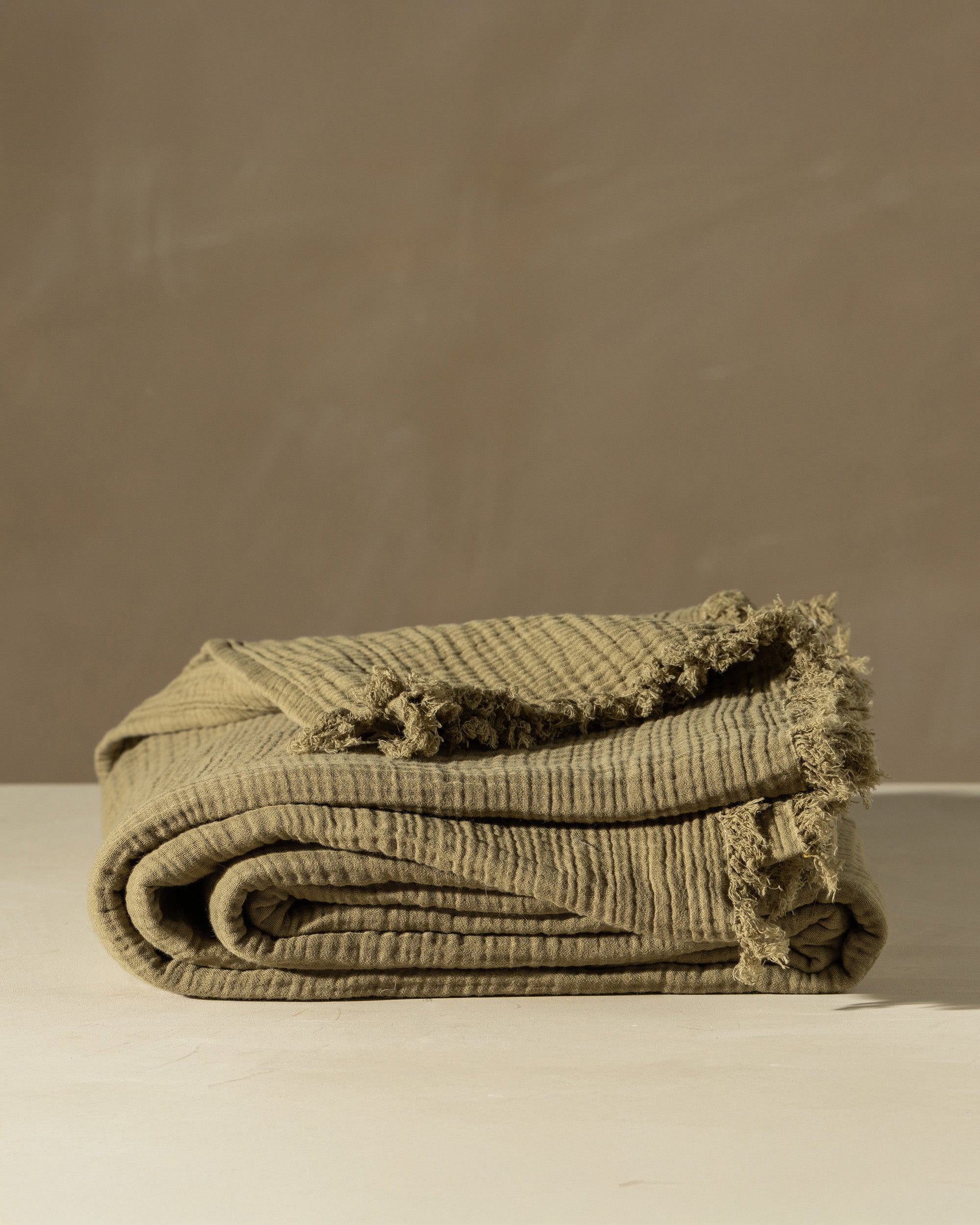 Premium Enes Cotton Bed Cover - Soft & Breathable Olive Green Bedspread for Cozy Bedroom Decor & Comfortable Sleep