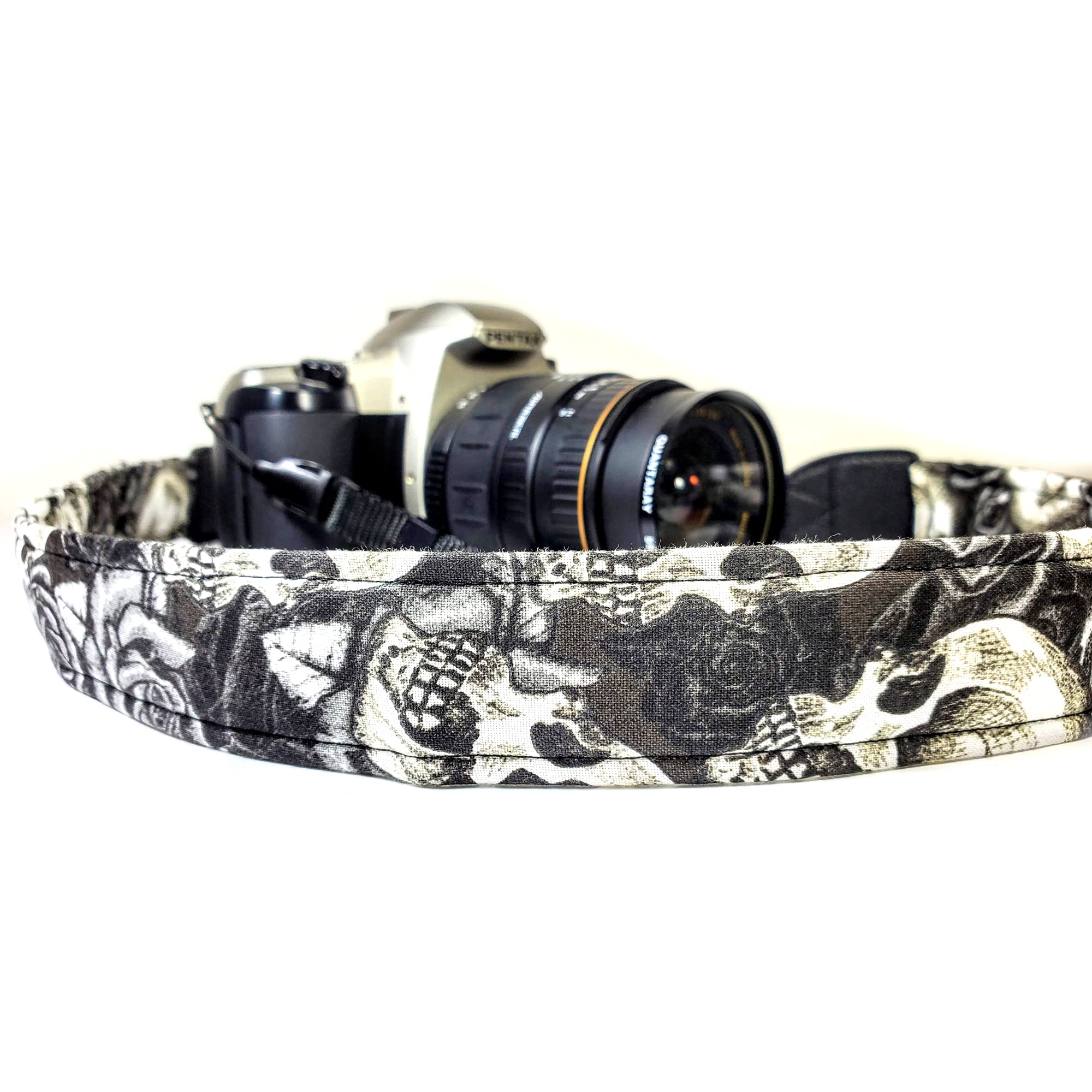 Skull Rose Camera Strap - Universal DSLR Neck & Shoulder Strap for Canon Nikon Sony Cameras - Gothic Photography Accessory Gift for Men & Women Photographers - Perfect for Travel, Weddings & Outdoor Photography