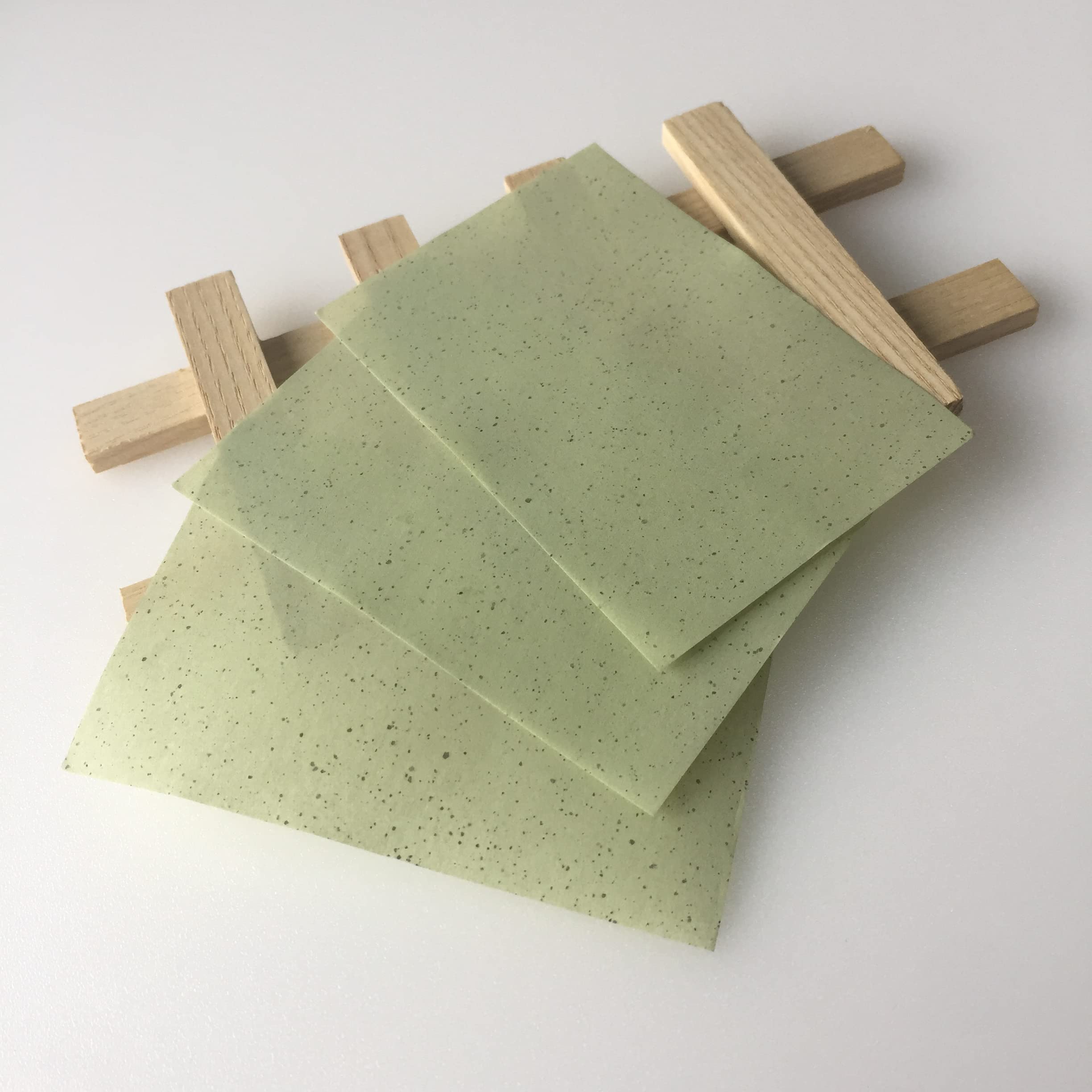 Mincerfit Green Tea Oil Absorbing Sheets - 100 Pack of 10cmx7cm Oil Blotting Papers for Face | Matte Skin Control, Shine Removal & Portable Makeup Touch-Up for Oily Skin