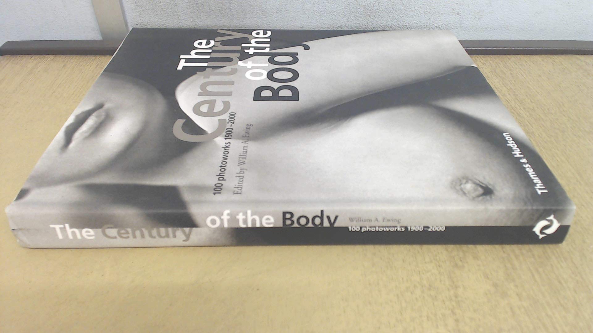 The Century of the Body: 100 Iconic Photographs 1900-2000 - Vintage Photography Book for Art Collectors & History Enthusiasts | Perfect for Home Decor, Coffee Table Display & Gift Giving
