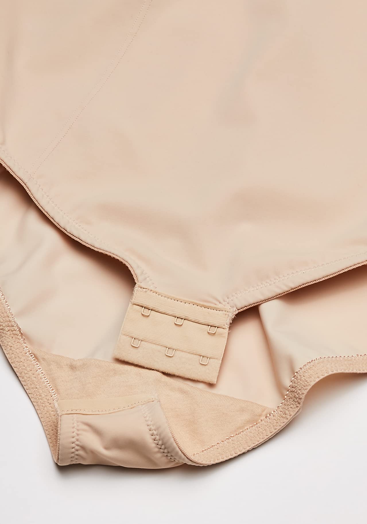 Maidenform Women's Firm Foundations Built-in Bra Body Shaper - Seamless Shapewear for All-Day Comfort & Support - Perfect for Work, Dresses & Special Occasions