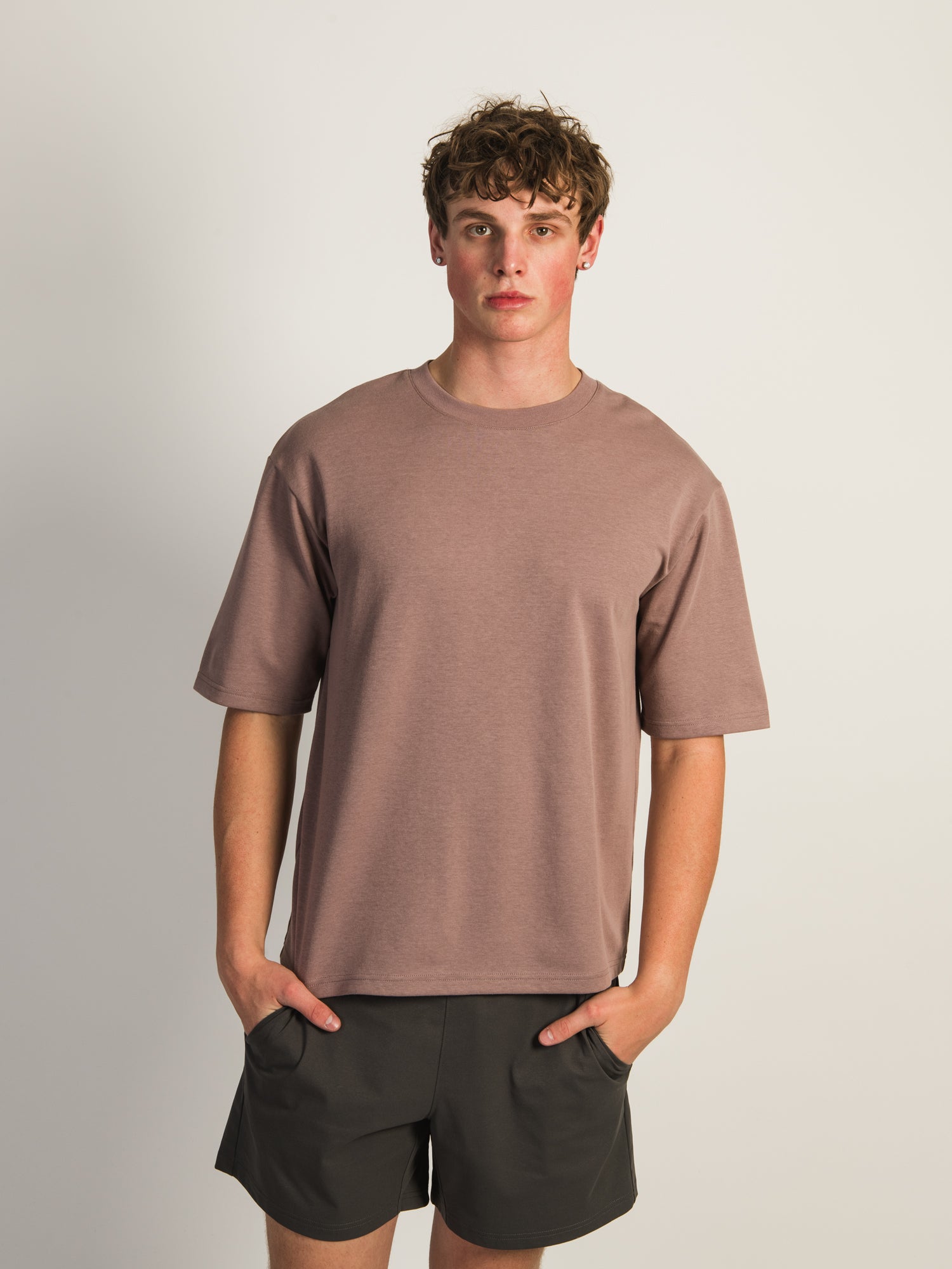 BOXY FIT TEE BURGUNDY - Oversized Women's T-Shirt for Casual Wear & Street Style