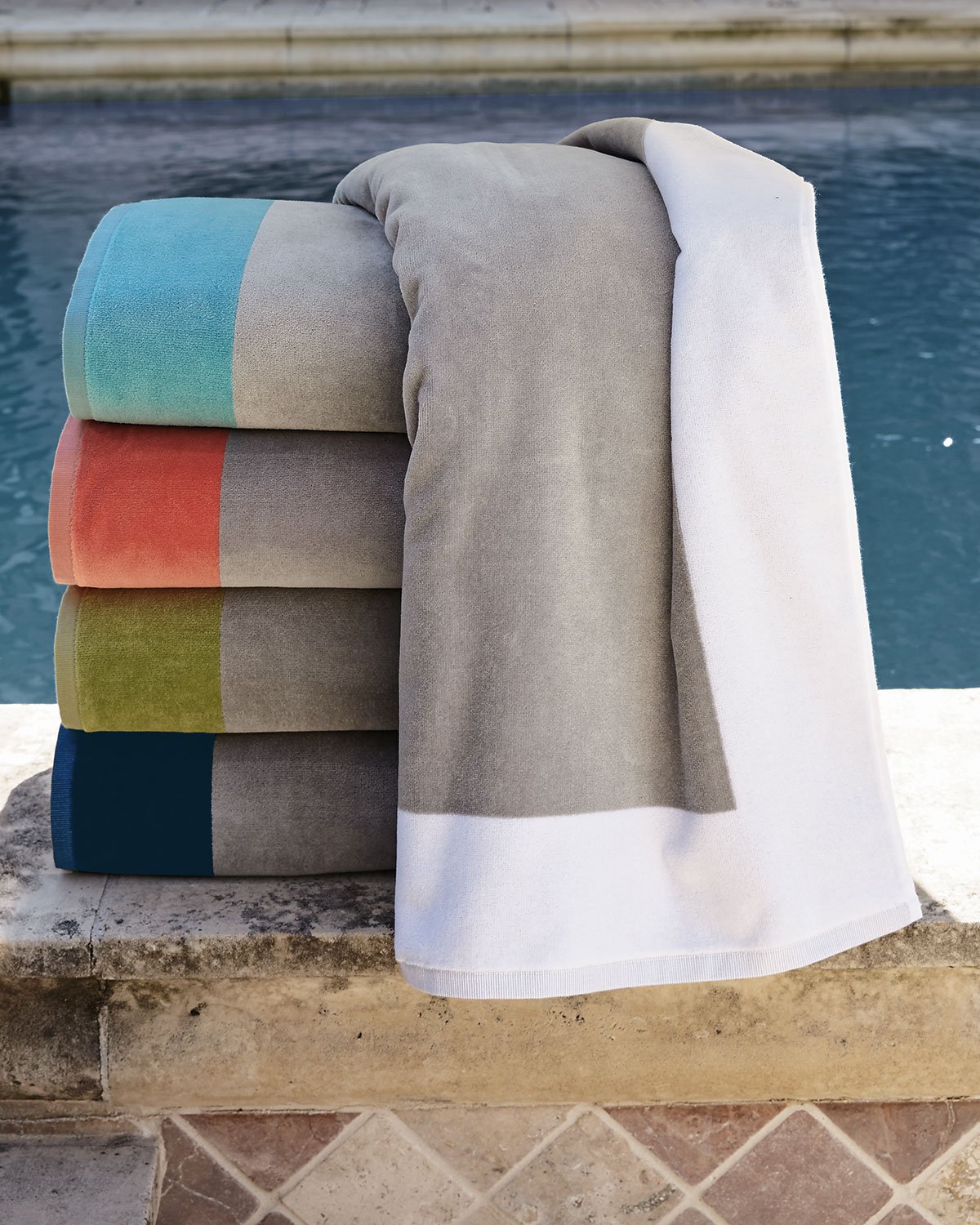 Peacock Alley Soleil 100% Cotton Color Blocked Beach Towel - Ultra Soft & Absorbent, Navy Blue Stripe - Perfect for Beach, Pool, Lake, Picnics & Summer Vacations