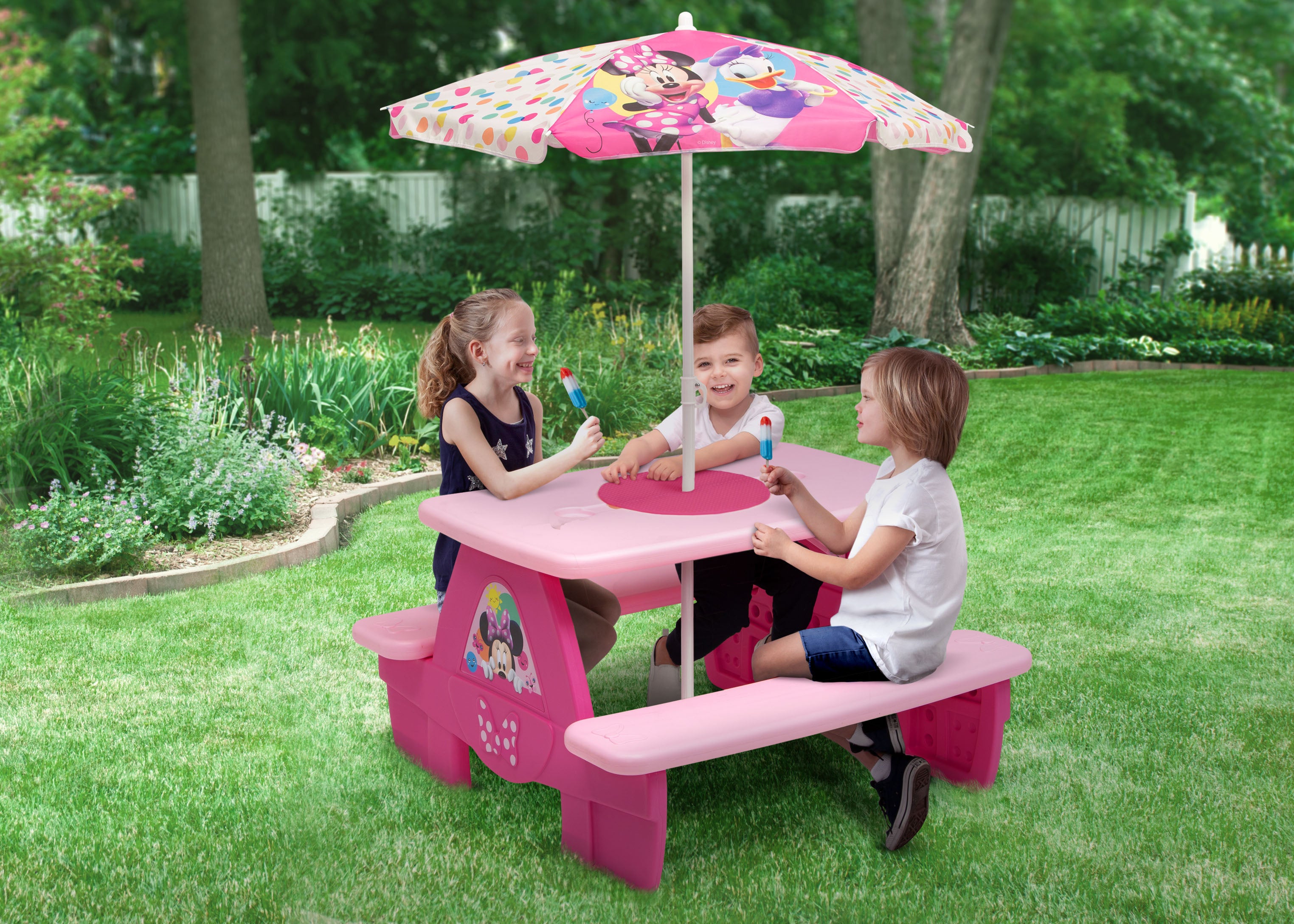 Minnie Mouse 4-Seat Kids Picnic Table with Umbrella & LEGO-Compatible Tabletop - Outdoor Play, Birthday Parties & Backyard Fun