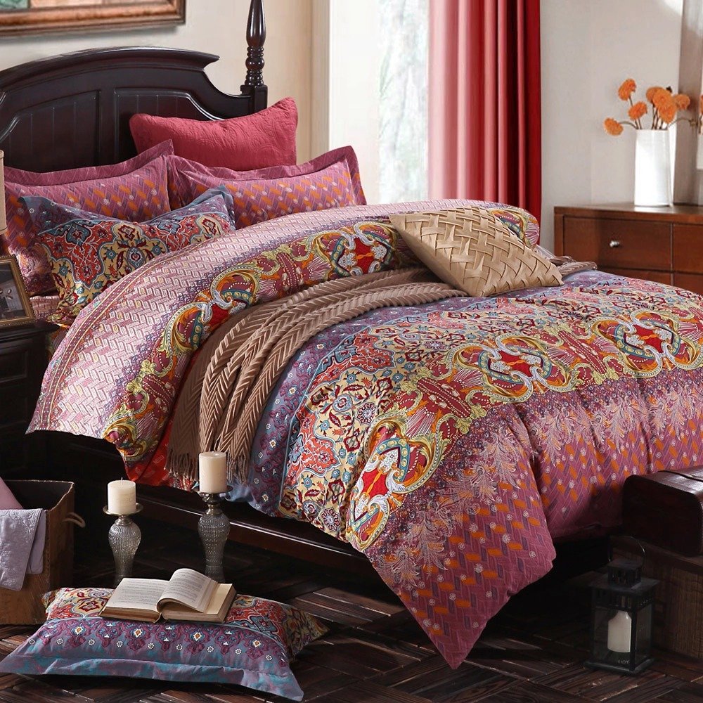 Boho Bedding Set 4-Piece – Bohemian Duvet Cover with Peacock & Paisley Design, Full/Queen/King Size – Vibrant Colorful Home Textile for Eclectic & Boho Chic Bedrooms