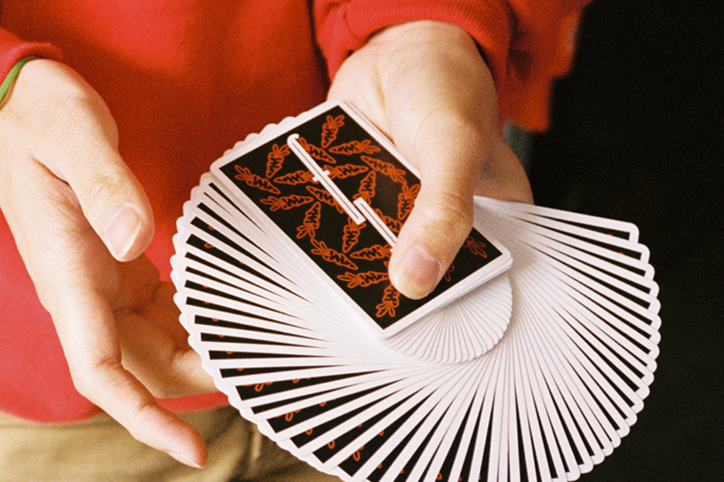 Premium Fontaine Carrots V2 Playing Cards – Limited Edition Deck for Cardistry, Magic Tricks & Poker Games – Perfect for Collectors and Card Enthusiasts