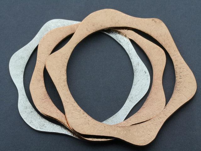 2-Pack Copper & Silver Bangles Set for Women - Elegant Stackable Bracelets for Everyday Wear, Gift Giving & Boho Fashion