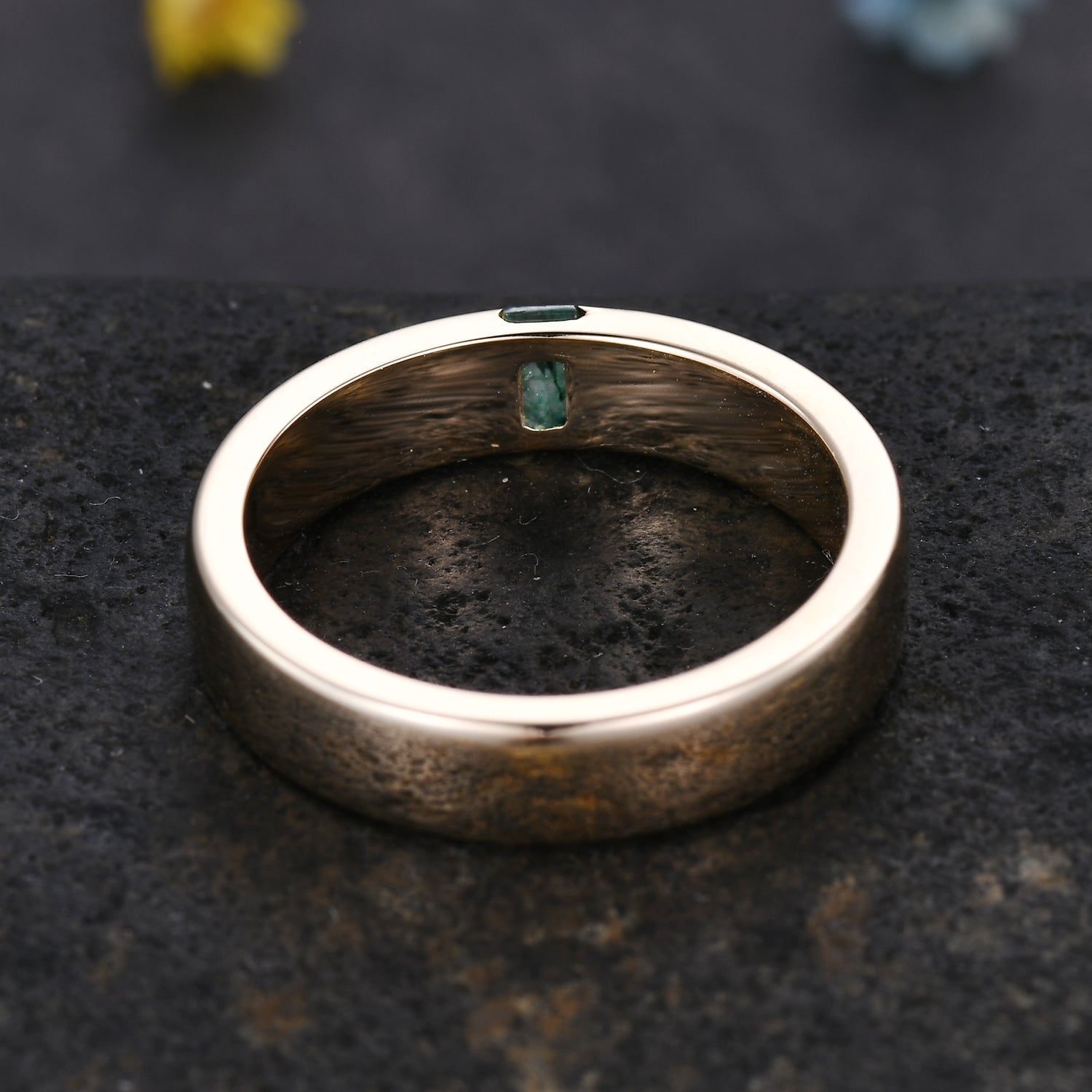 Unique 5mm Baguette Moss Agate Men's Yellow Gold Wedding Band - Perfect for Engagement Rings, Anniversary Gifts & Luxury Jewelry Collections